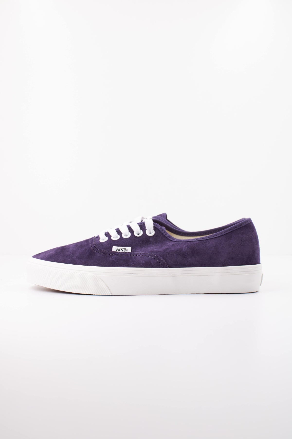 VANS VNDYGRE AUTHENTIC en color VIOLETA  (1)