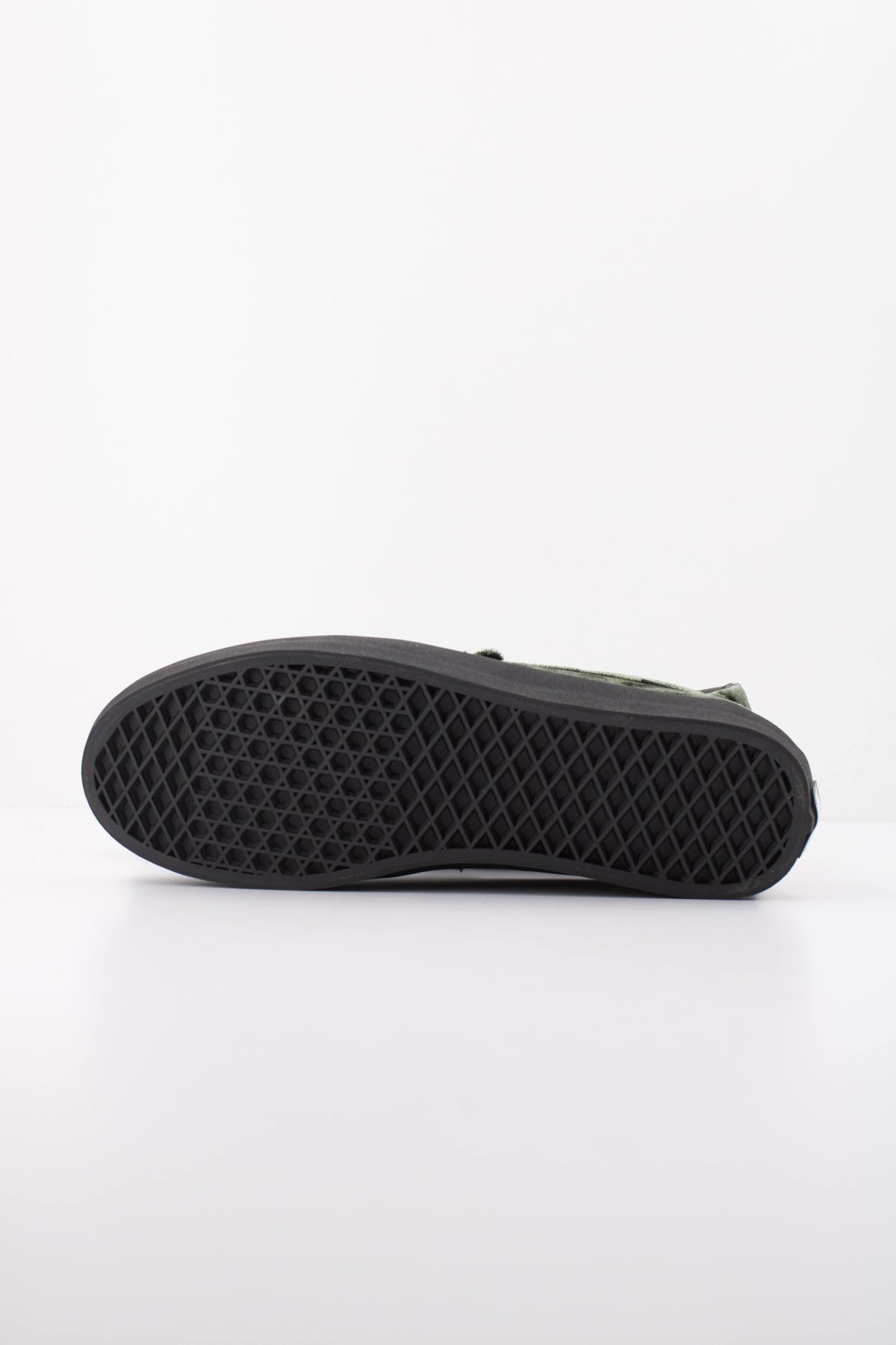 VANS VNZQTD SKATE LOAFER VLVT en color VERDE  (5)