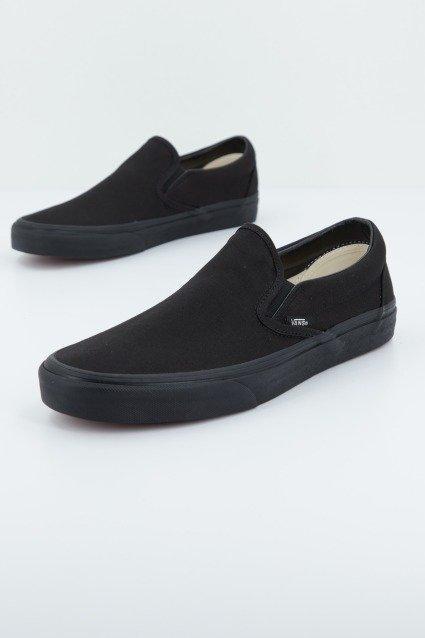 VANS  UA CLASSIC SLIP-ON en color NEGRO  (2)