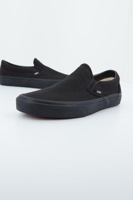 VANS  UA CLASSIC SLIP-ON en color NEGRO  (4)