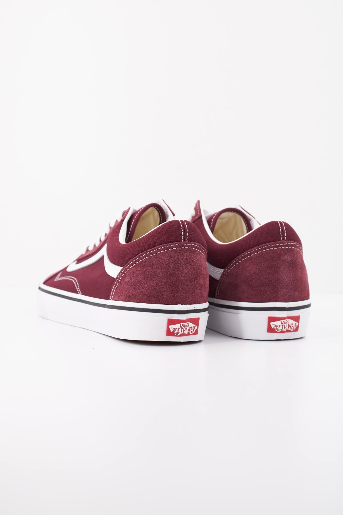 VANS VNAGU  en color BURDEOS  (4)