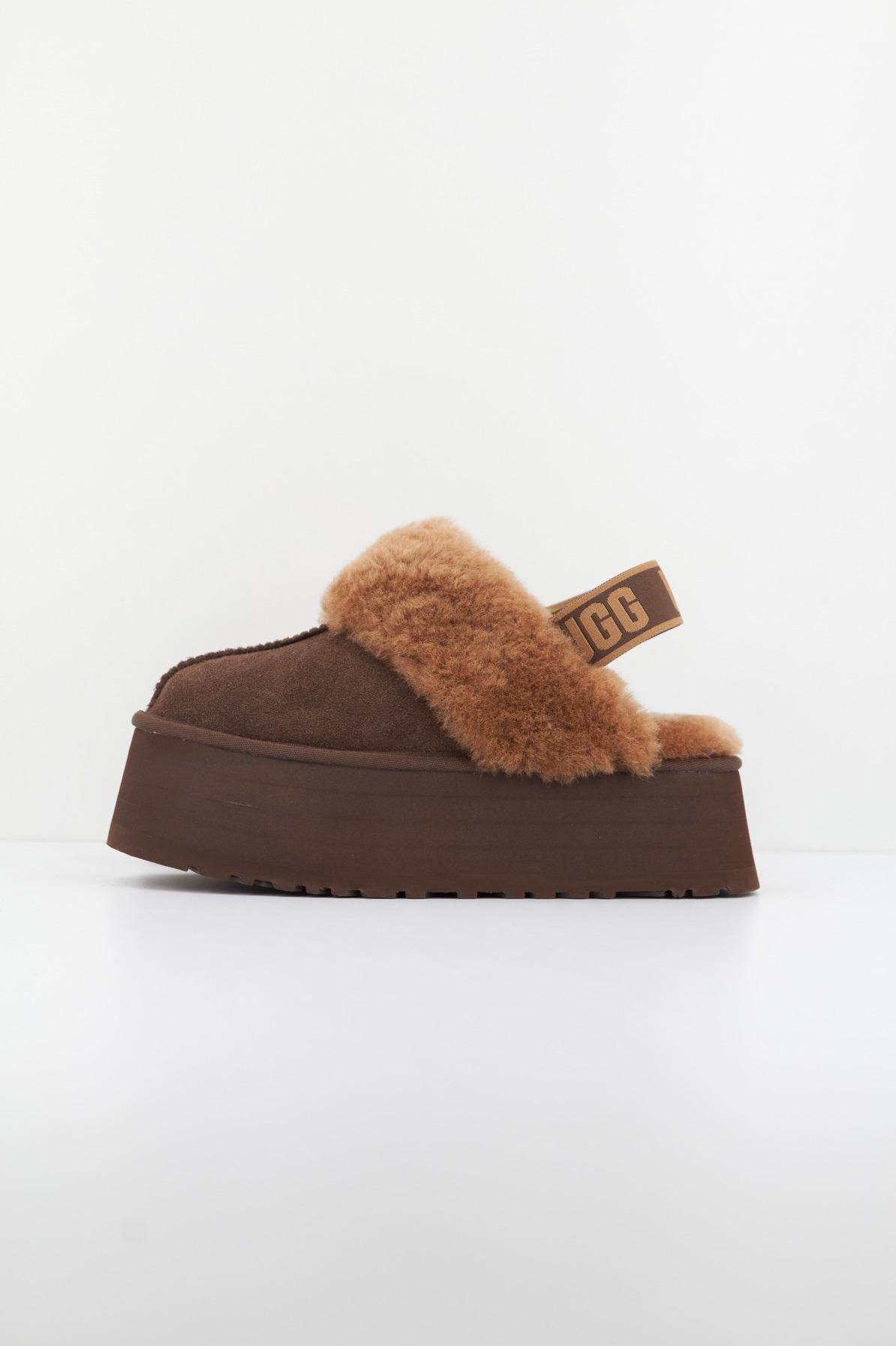 UGG FUNKETTE en color MARRON  (1)