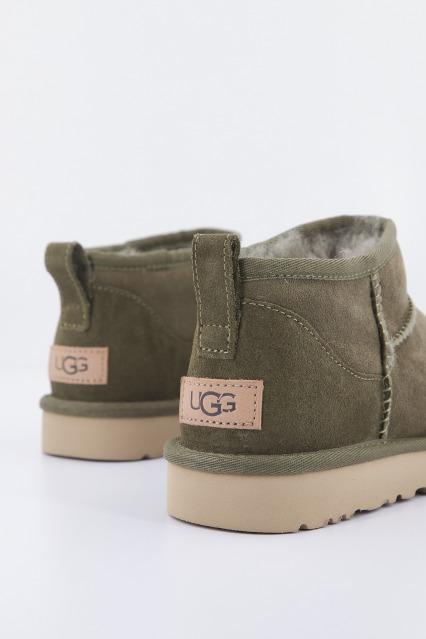 UGG CLASSIC ULTRA MINI en color VERDE  (3)