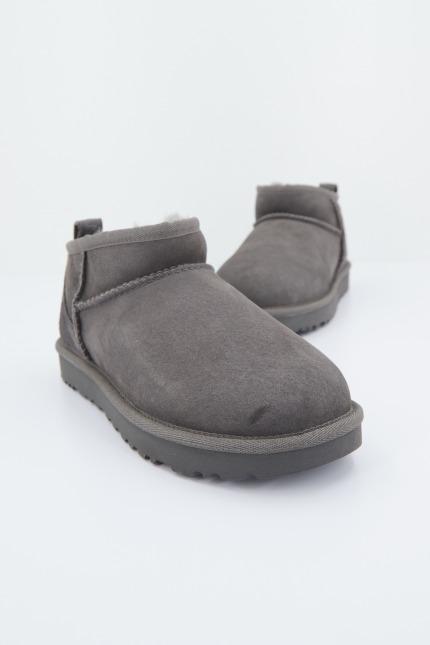 UGG W CLASSIC ULTRA MINI en color GRIS  (2)