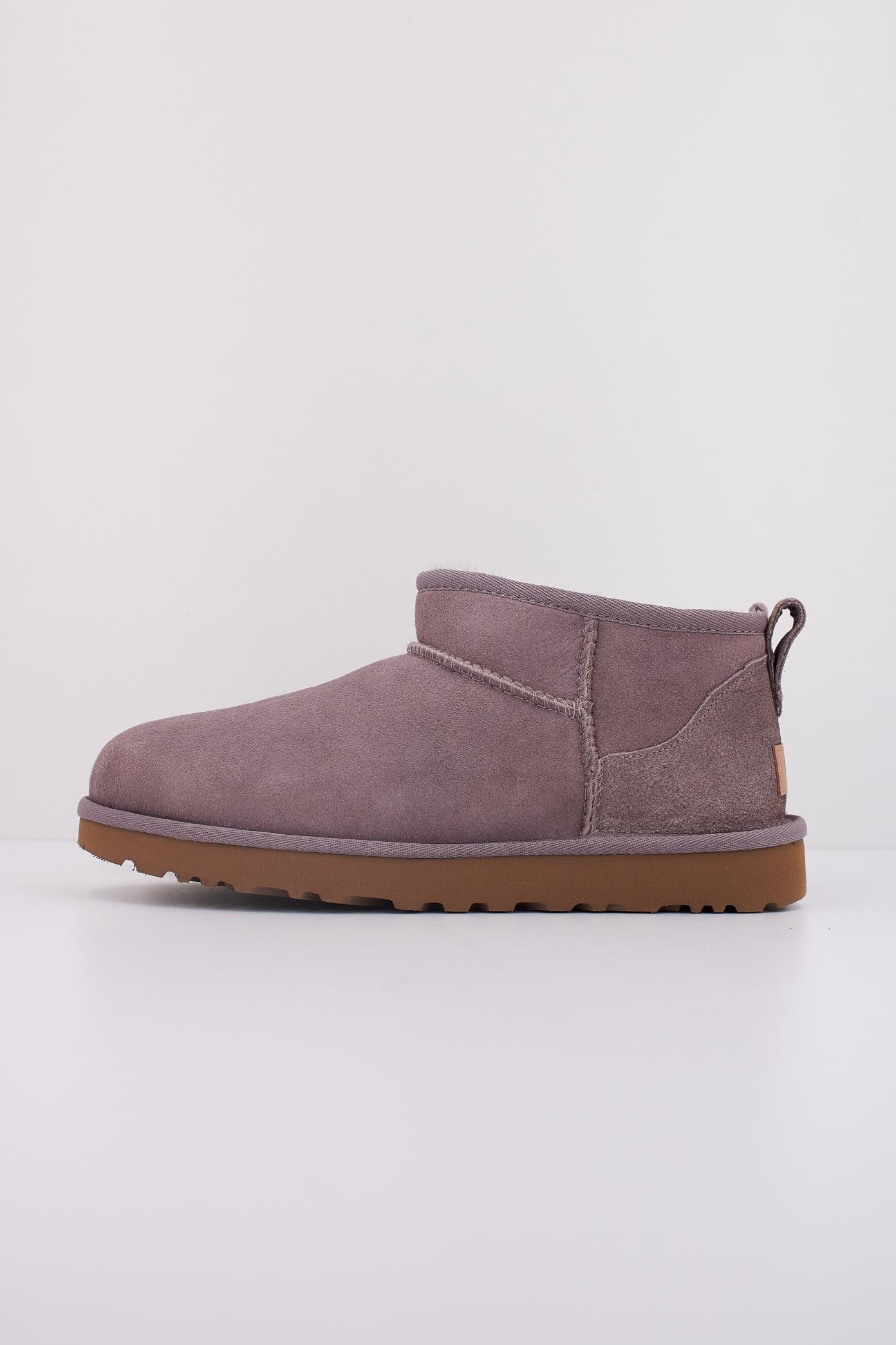UGG W CLASSIC ULTRA MINI en color VIOLETA  (1)