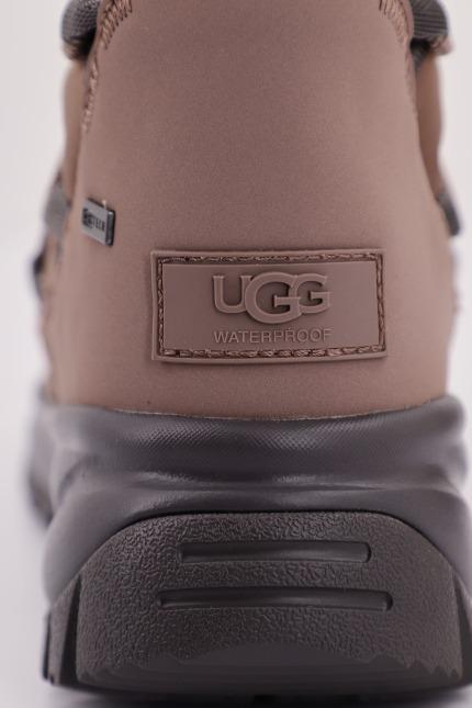 UGG W YOSE PUFFER MID en color MARRON  (4)