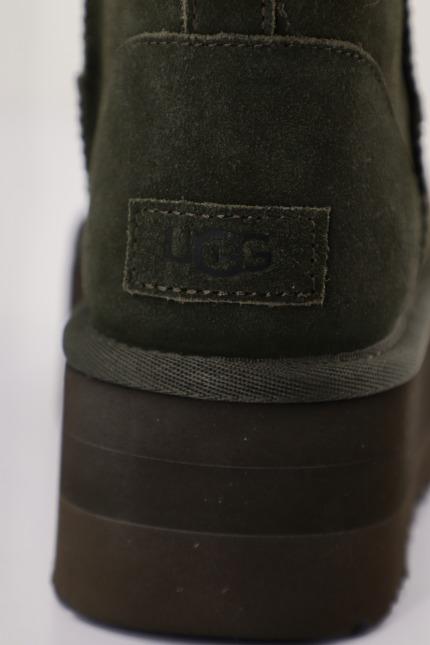 UGG W CLASSIC MINI PLATFORM en color VERDE  (4)