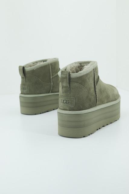 UGG CLASSIC ULTRA MINI PLATF en color VERDE  (2)