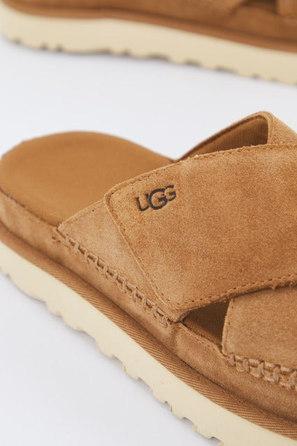UGG W GOLDENSTAR CROSS SLIDE en color MARRON  (2)