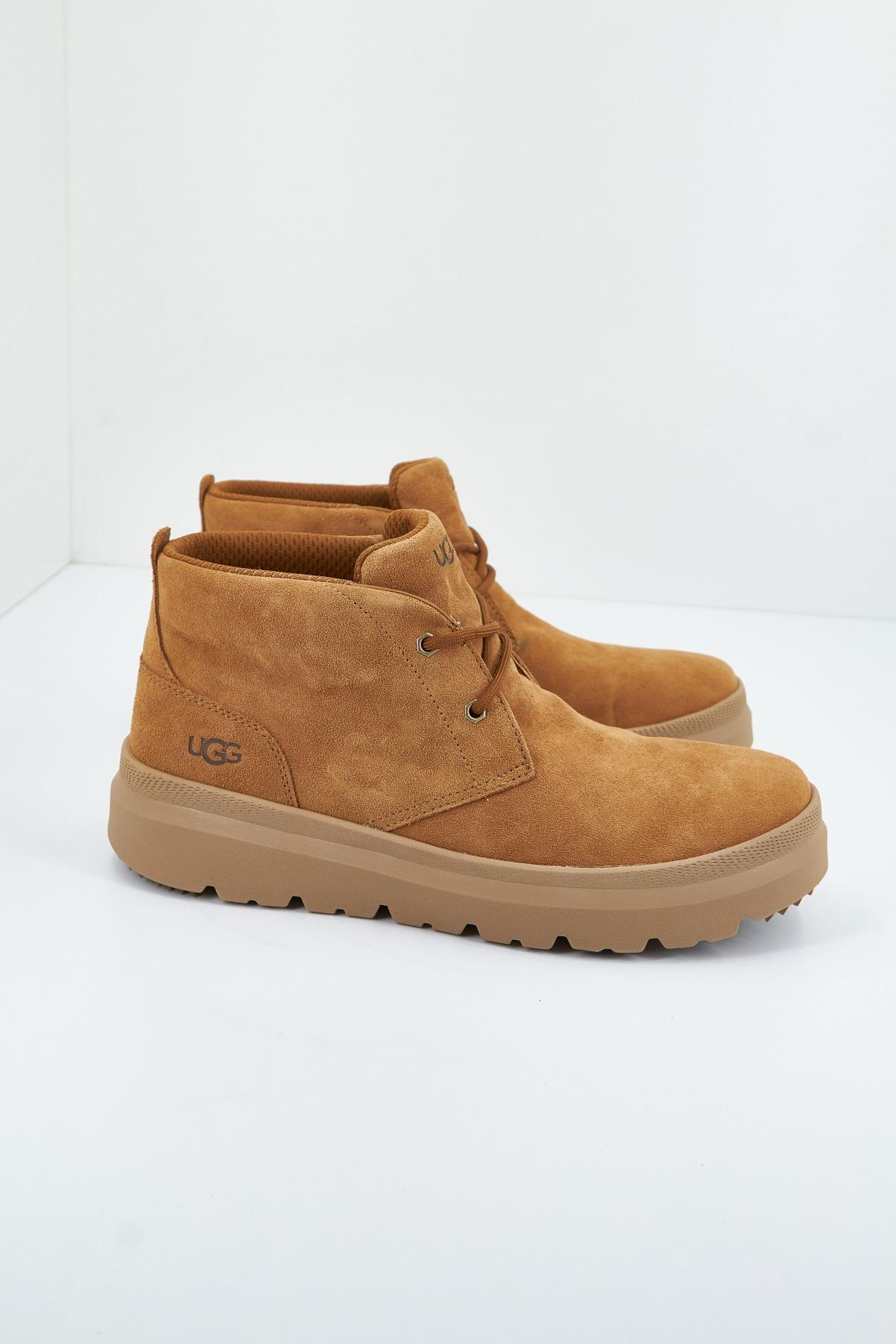 UGG M BURLEIGH CHUKKA en color MARRON  (1)