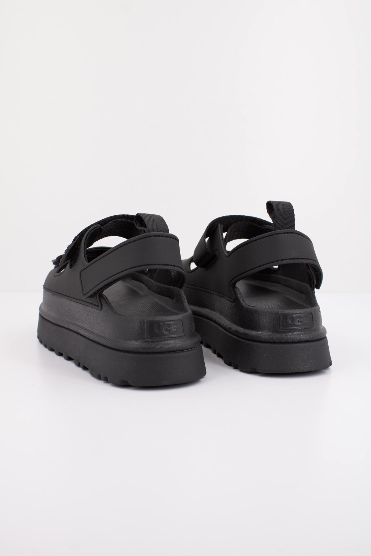 UGG W GOLDENGLOW en color NEGRO  (4)