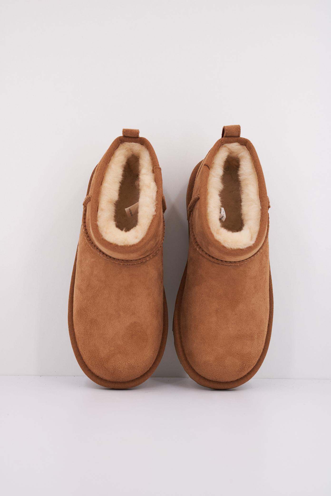 UGG CLASSIC ULTRA MINI en color MARRON  (3)