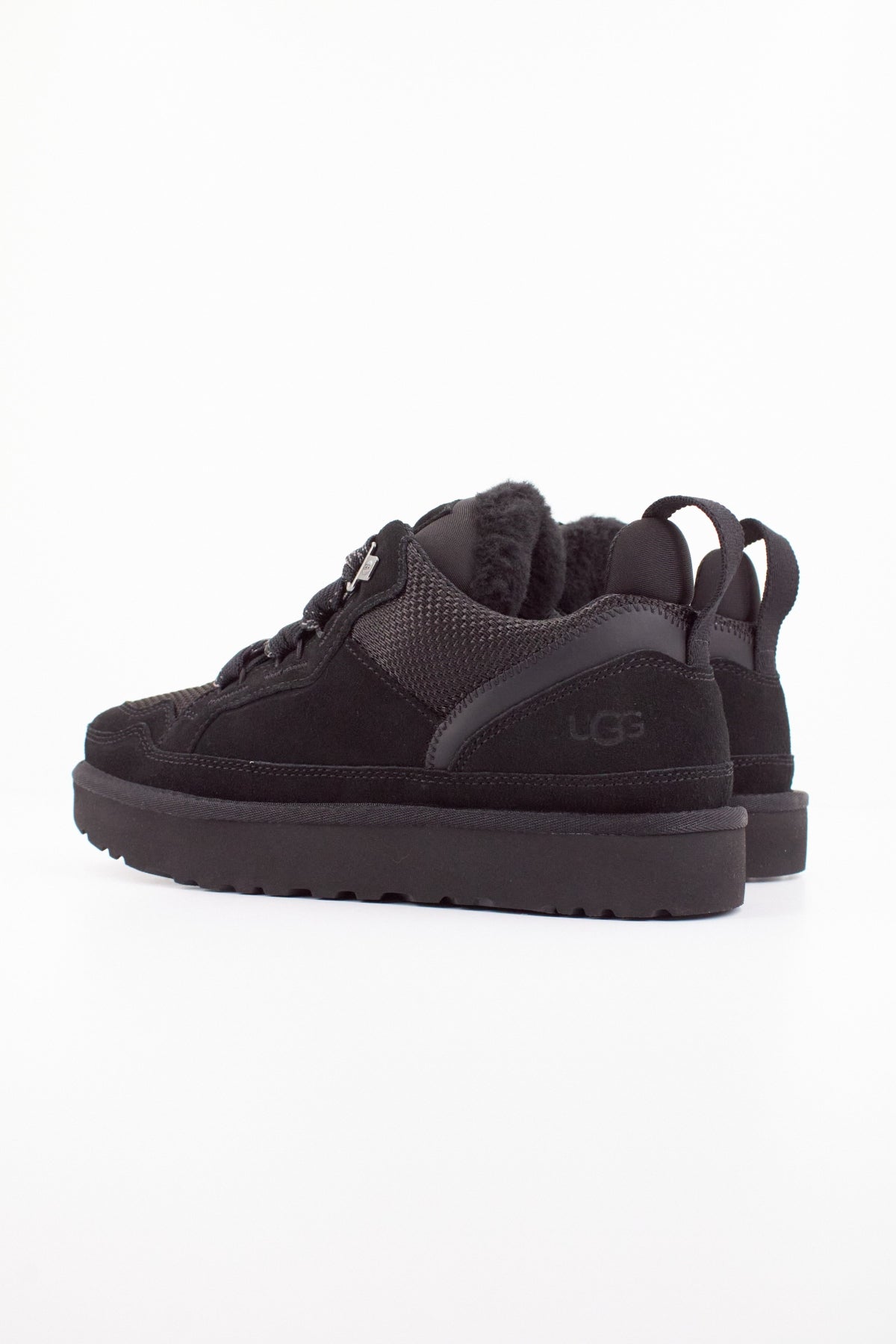 UGG W LOWMEL en color NEGRO  (5)
