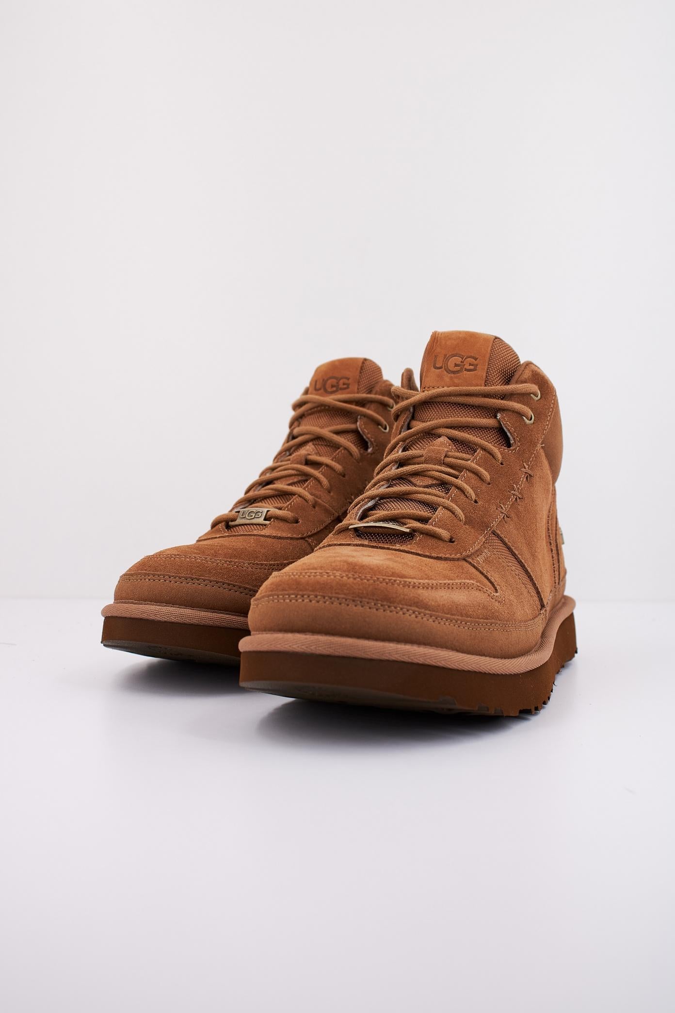 UGG M HIGHLAND HI HERITAGE en color MARRON  (2)