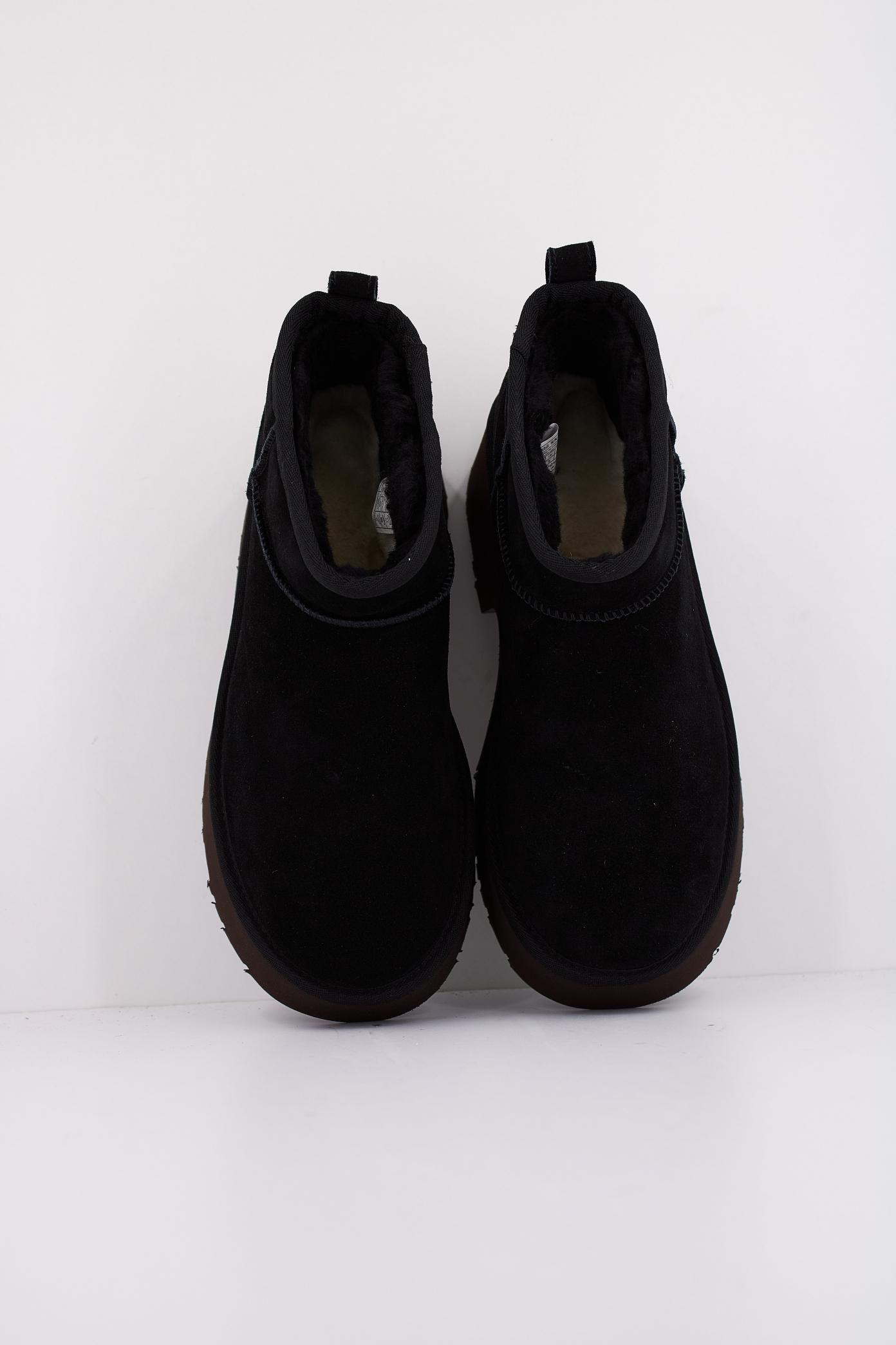 UGG CLASSIC ULTRA MINI NEW H en color NEGRO  (3)