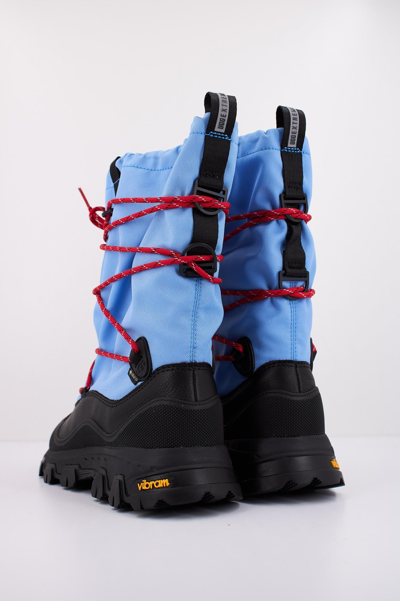 UGG W METROPEAK en color AZUL  (4)