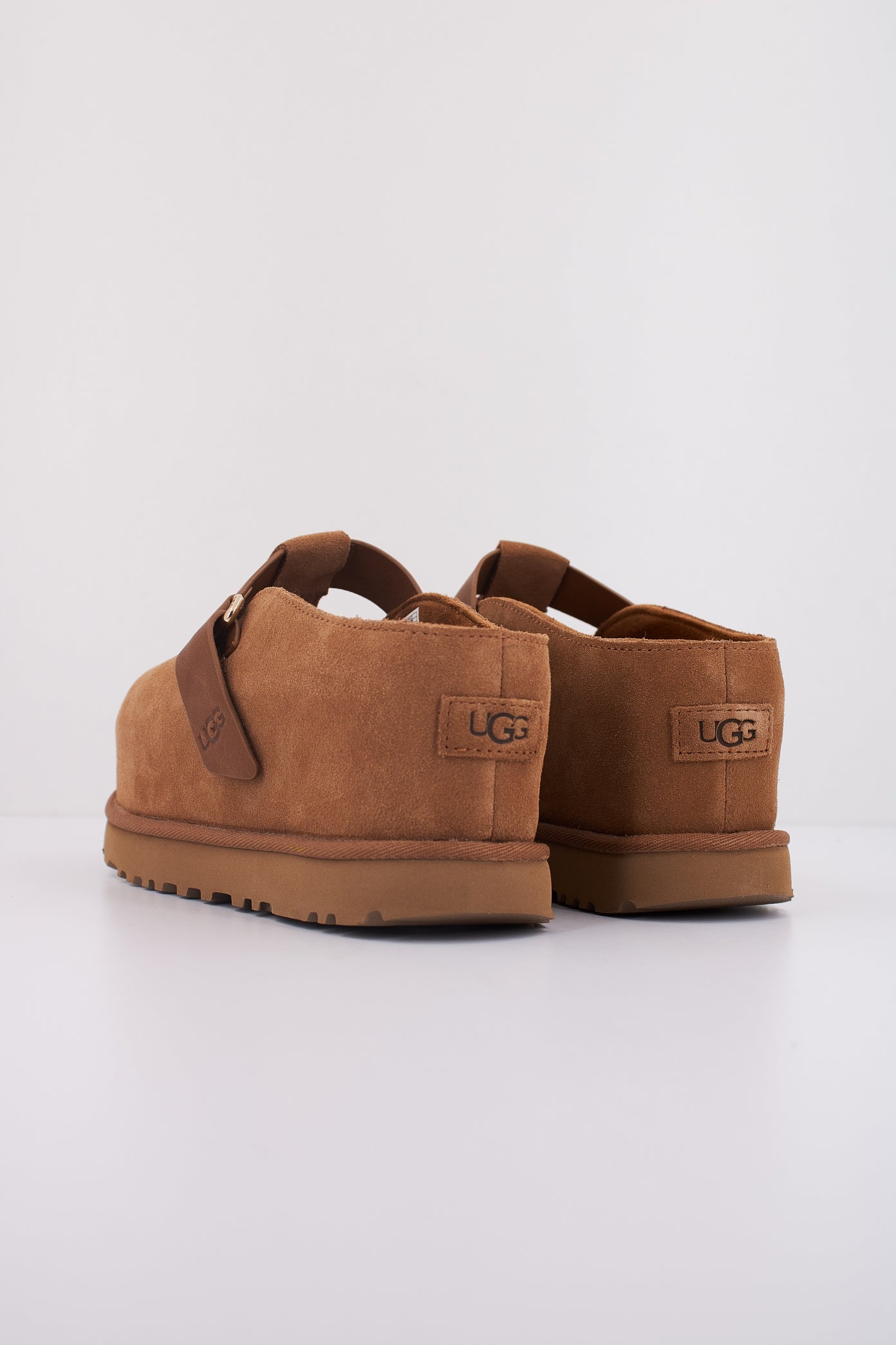 UGG W GOLDENSTAR HI CLOG en color MARRON  (4)