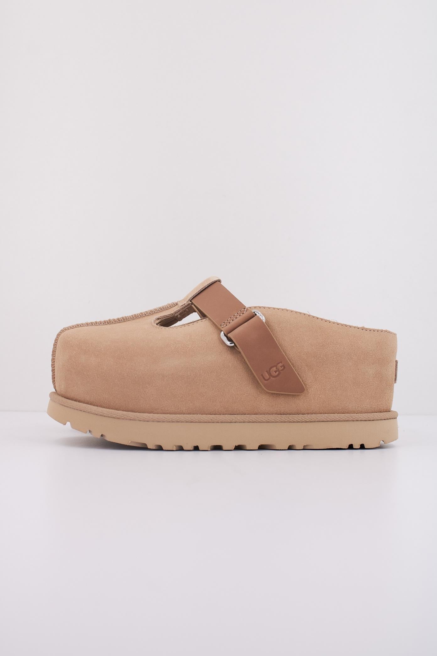 UGG W GOLDENSTAR HI CLOG en color MARRON CLARO  (1)
