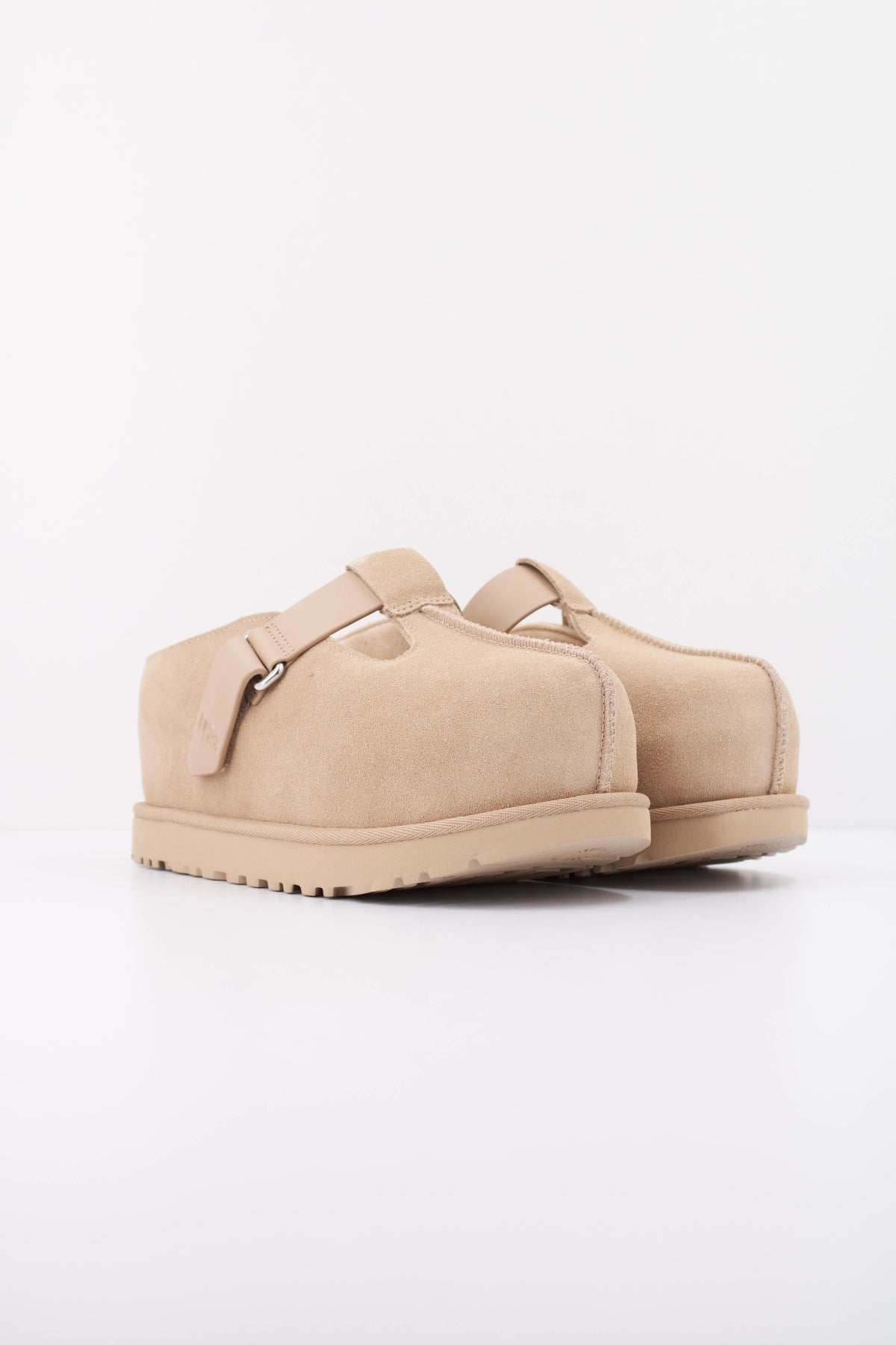 UGG W GOLDENSTAR HI CLOG en color MARRON CLARO  (2)