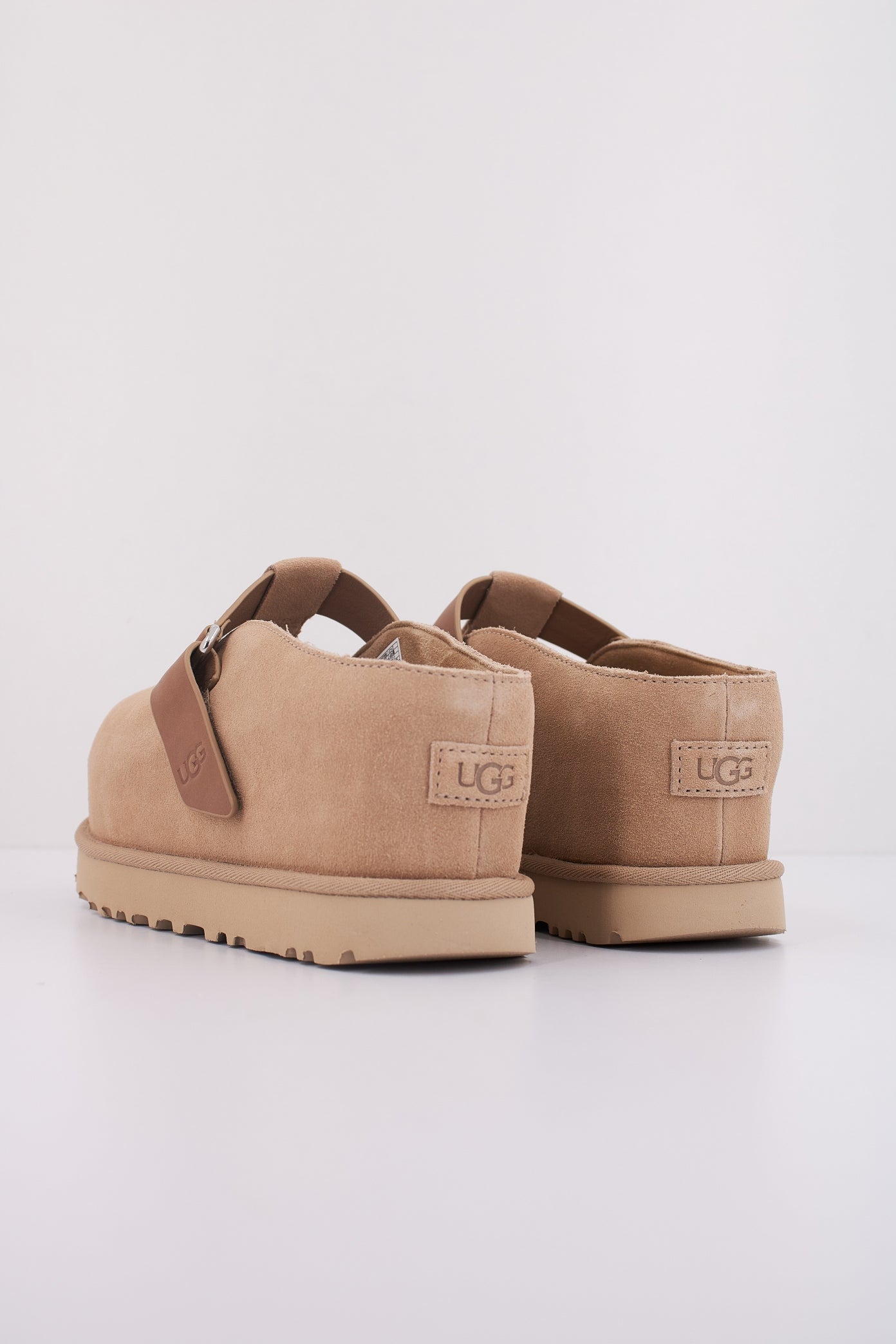 UGG W GOLDENSTAR HI CLOG en color MARRON CLARO  (4)