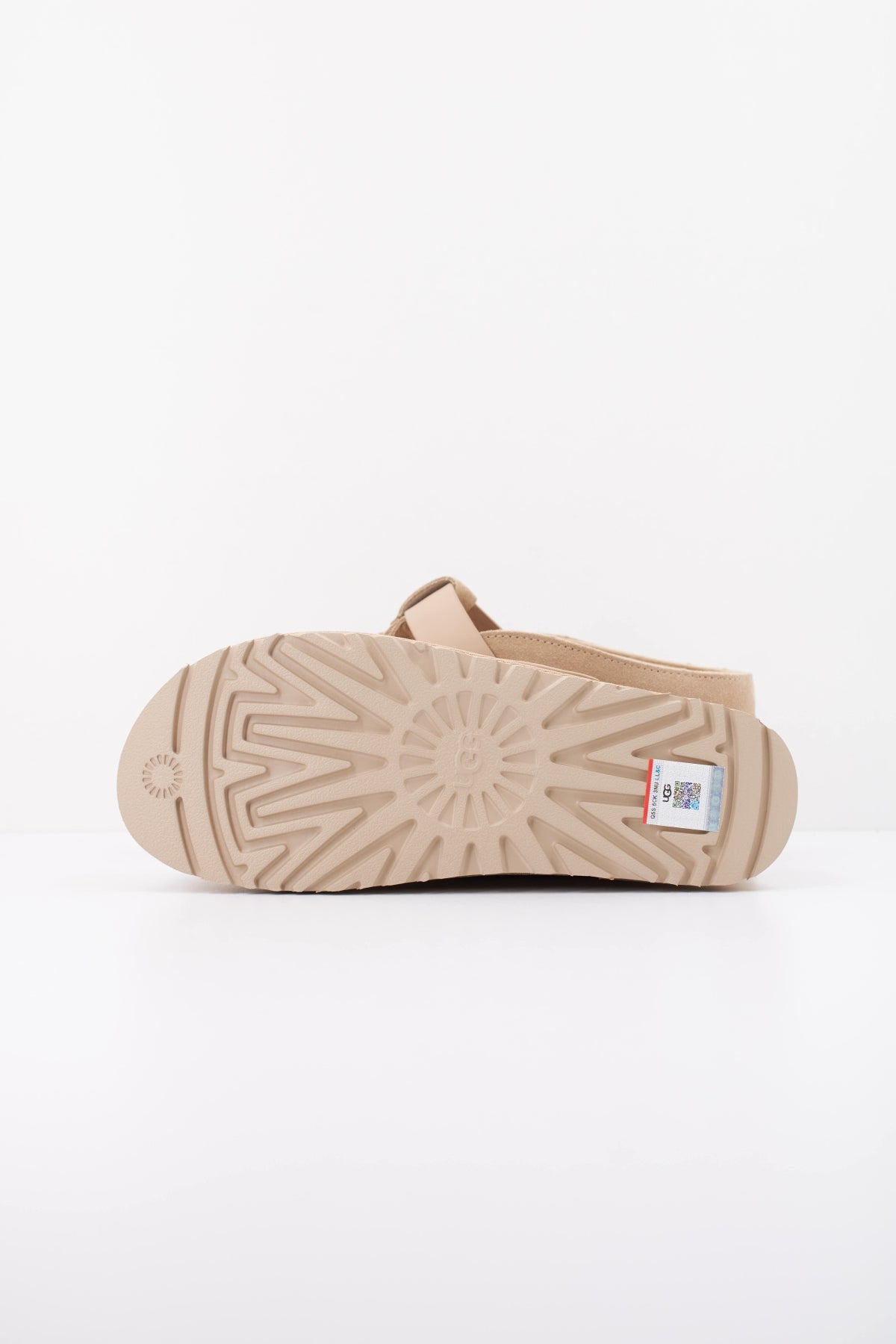 UGG W GOLDENSTAR HI CLOG en color MARRON CLARO  (5)