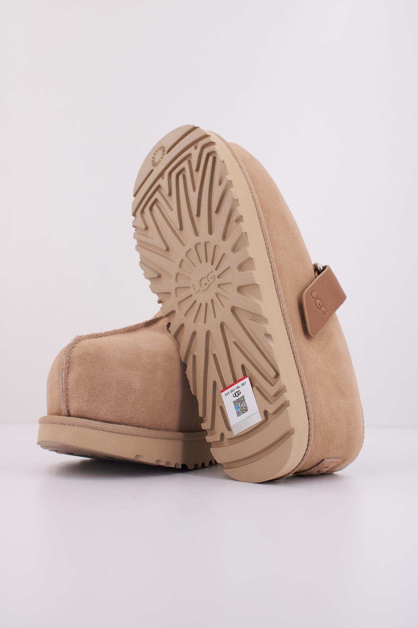 UGG W GOLDENSTAR HI CLOG en color MARRON CLARO  (5)