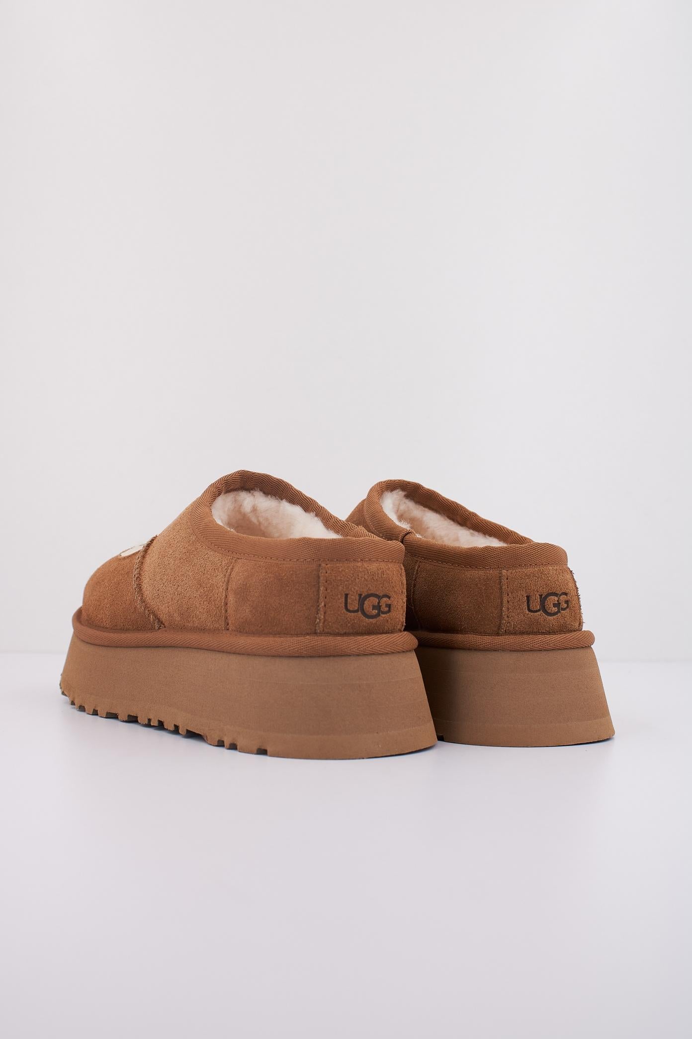 UGG W BEA MARY JANE en color MARRON  (4)