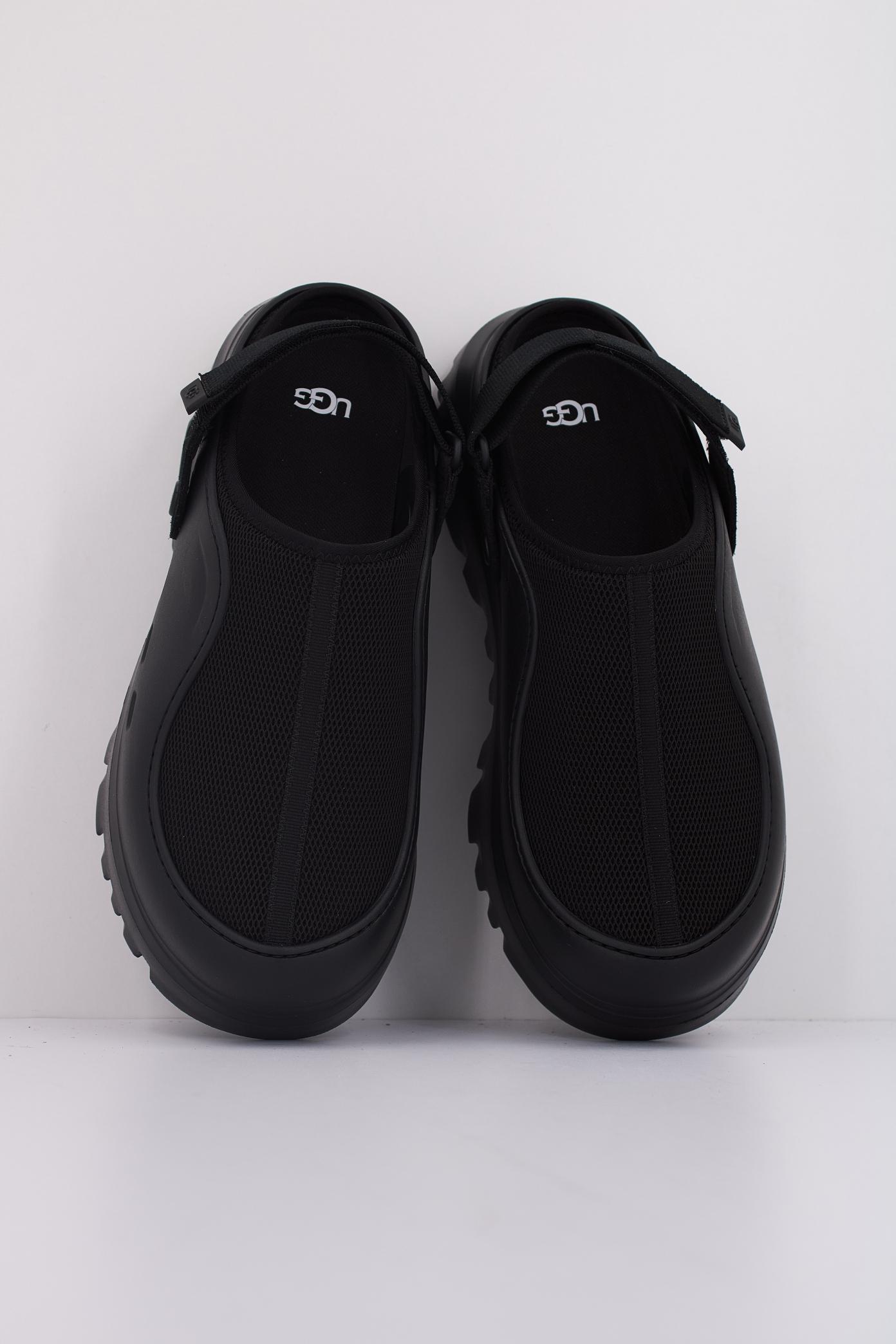UGG M PEACKMOD en color NEGRO  (3)
