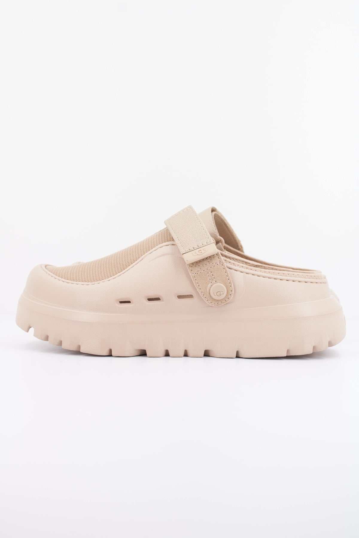 UGG M PEACKMOD en color MARRON CLARO  (1)
