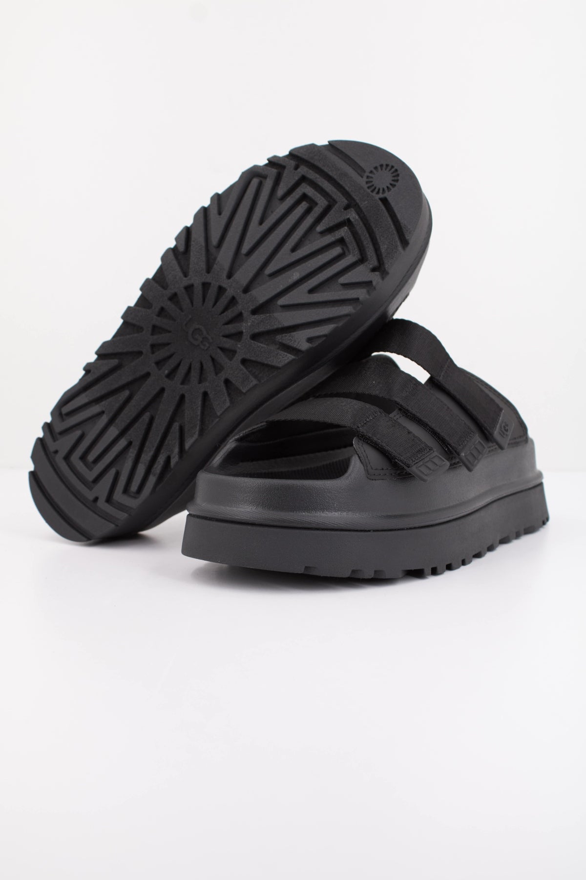 UGG  W GOLDEN GLOW SLIDE en color NEGRO  (5)