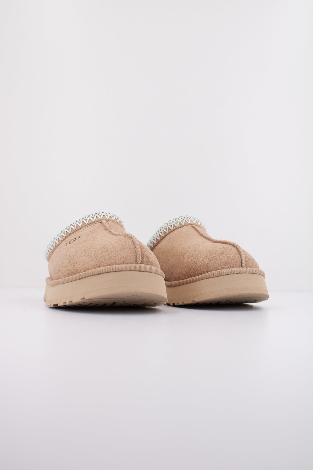 UGG K TAZZ en color BEIS  (2)