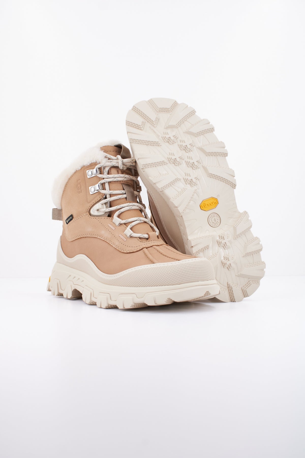 UGG W ADIRONDACK MERIDIAN HIKE en color MARRON  (4)