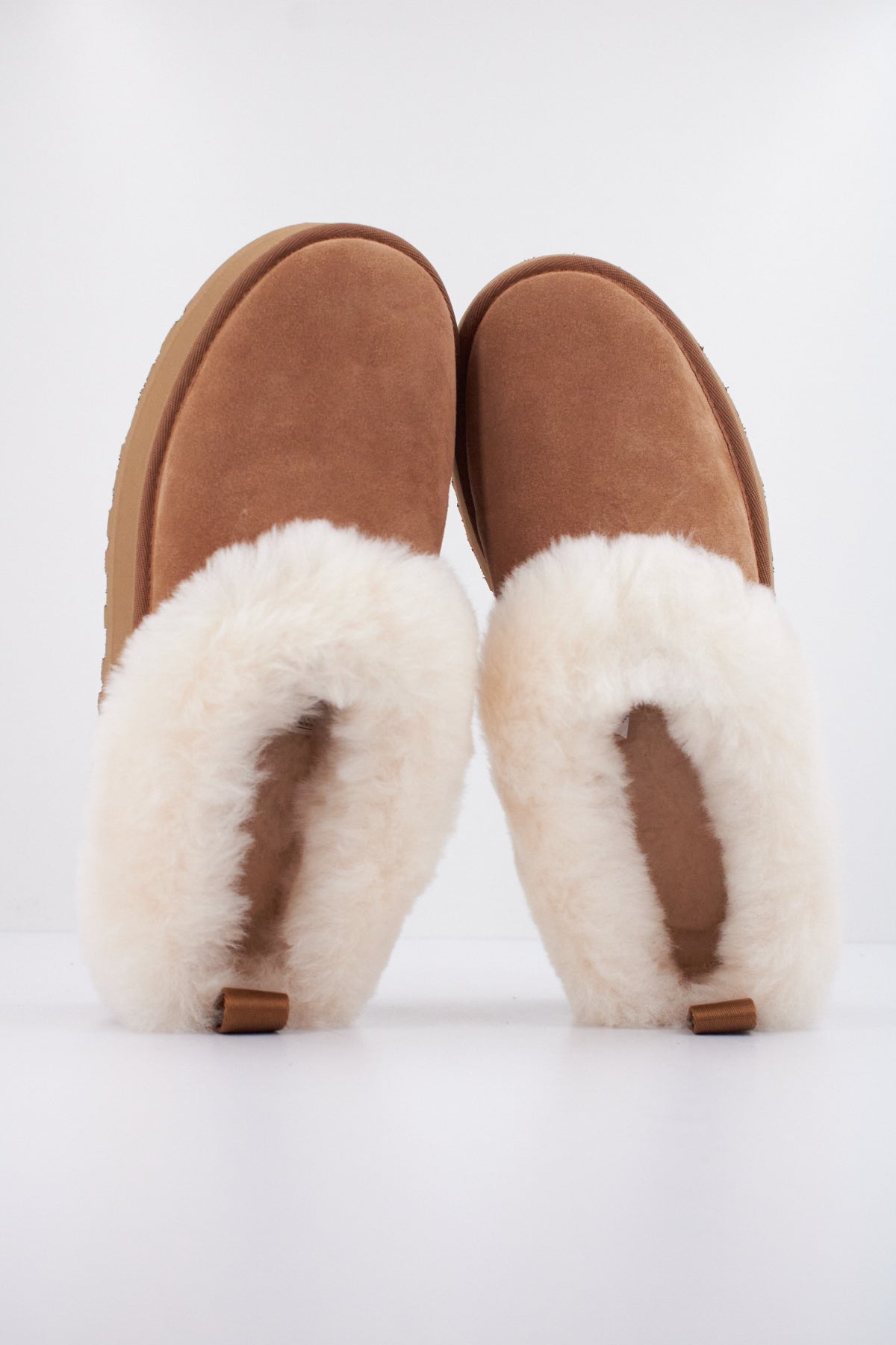 UGG W TAZZELLE en color MARRON CLARO  (3)