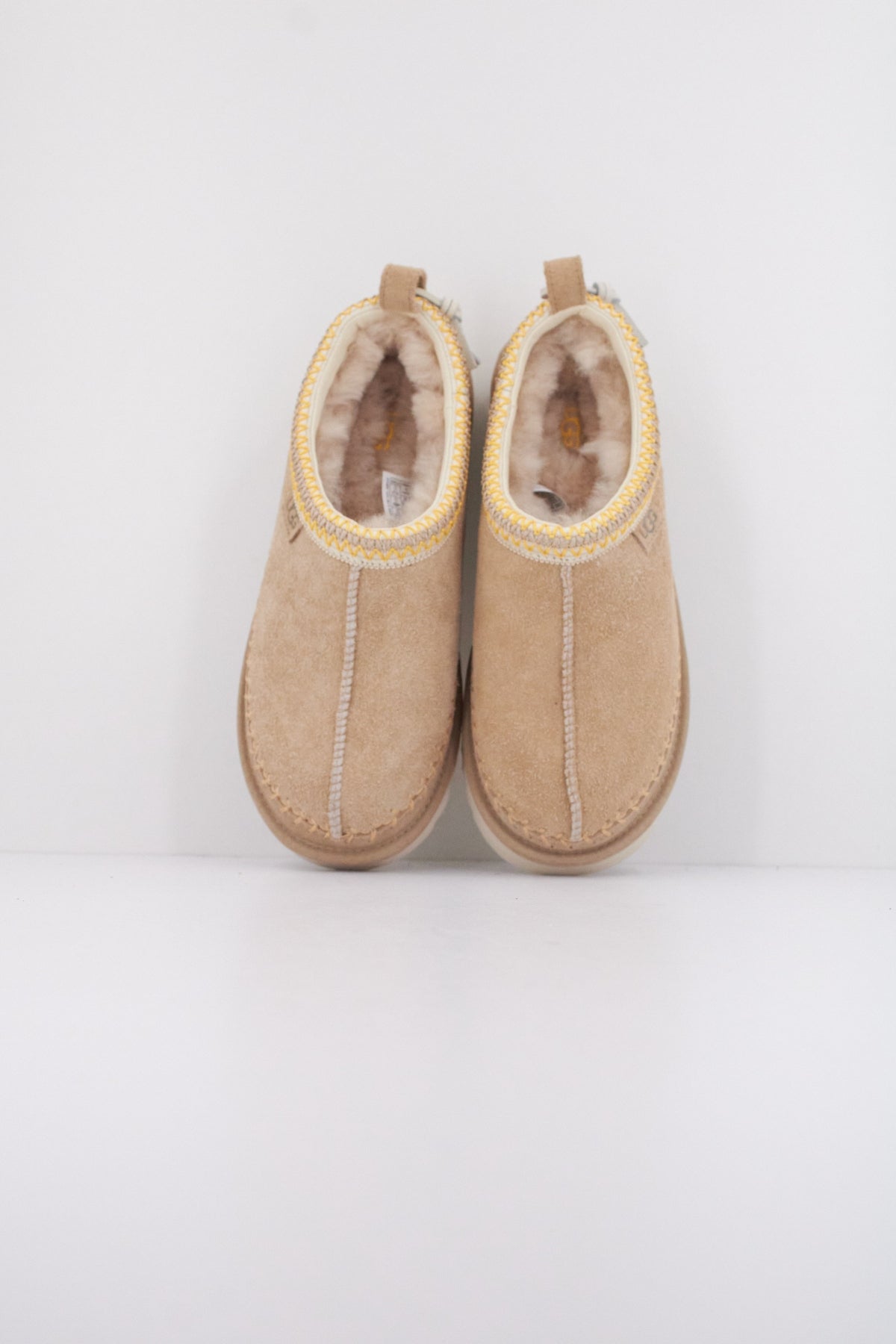 UGG W TASMAN BIARRITZ en color MARRON CLARO  (3)