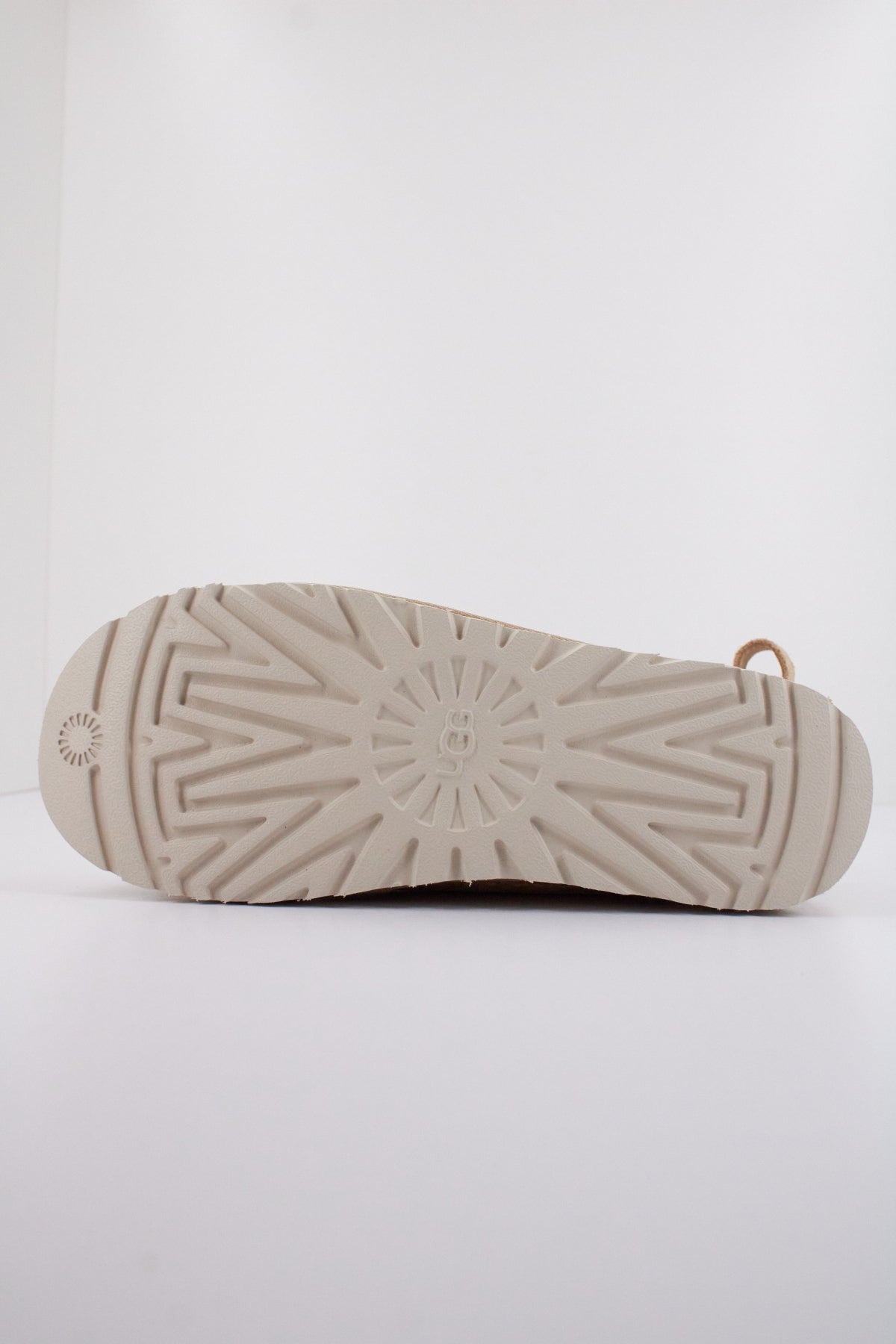 UGG W TASMAN BIARRITZ en color MARRON CLARO  (4)