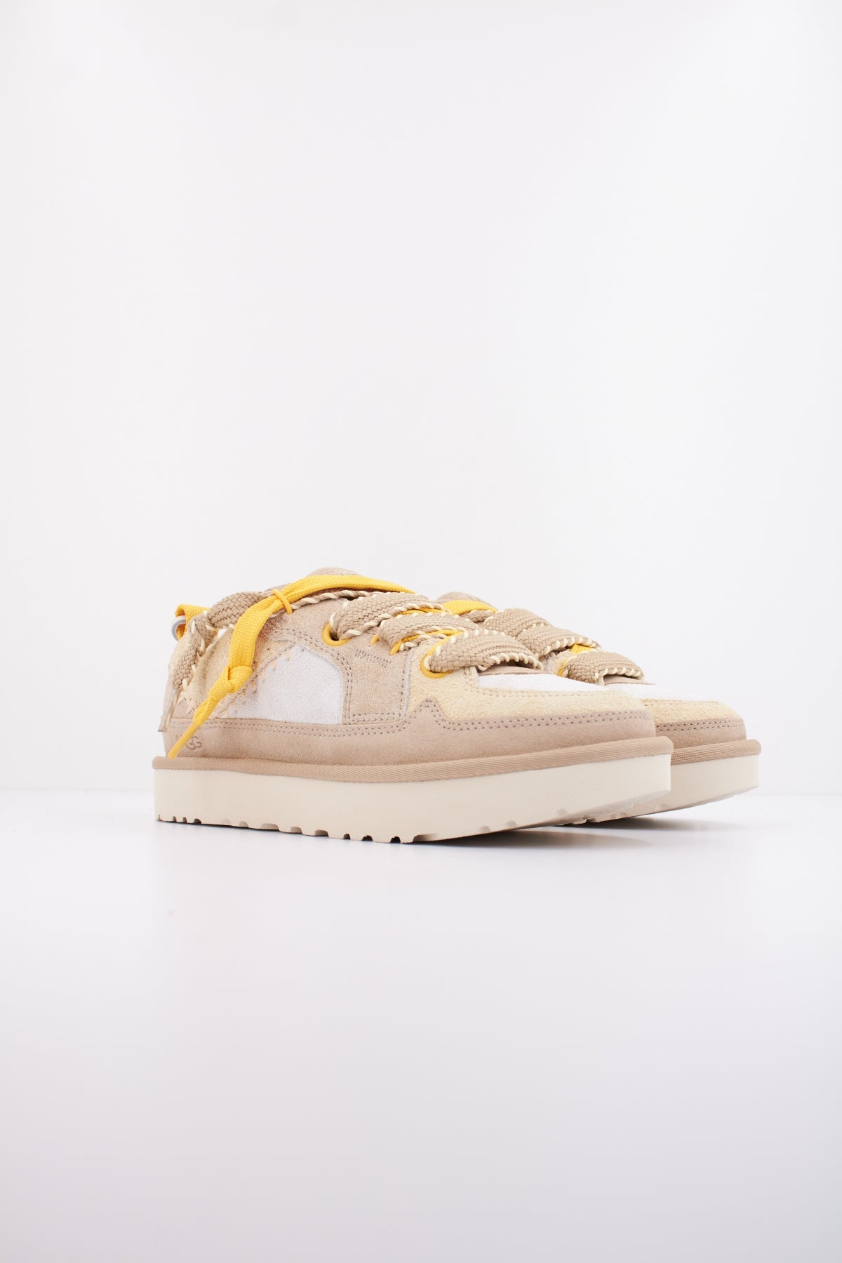 UGG W LO LOWMEL BIARRITZ en color MARRON  (2)