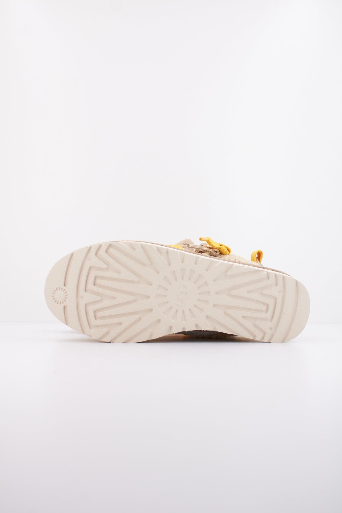 UGG W LO LOWMEL BIARRITZ en color MARRON  (5)