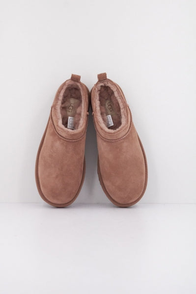 UGG W CLASSIC MICRO en color MARRON  (3)