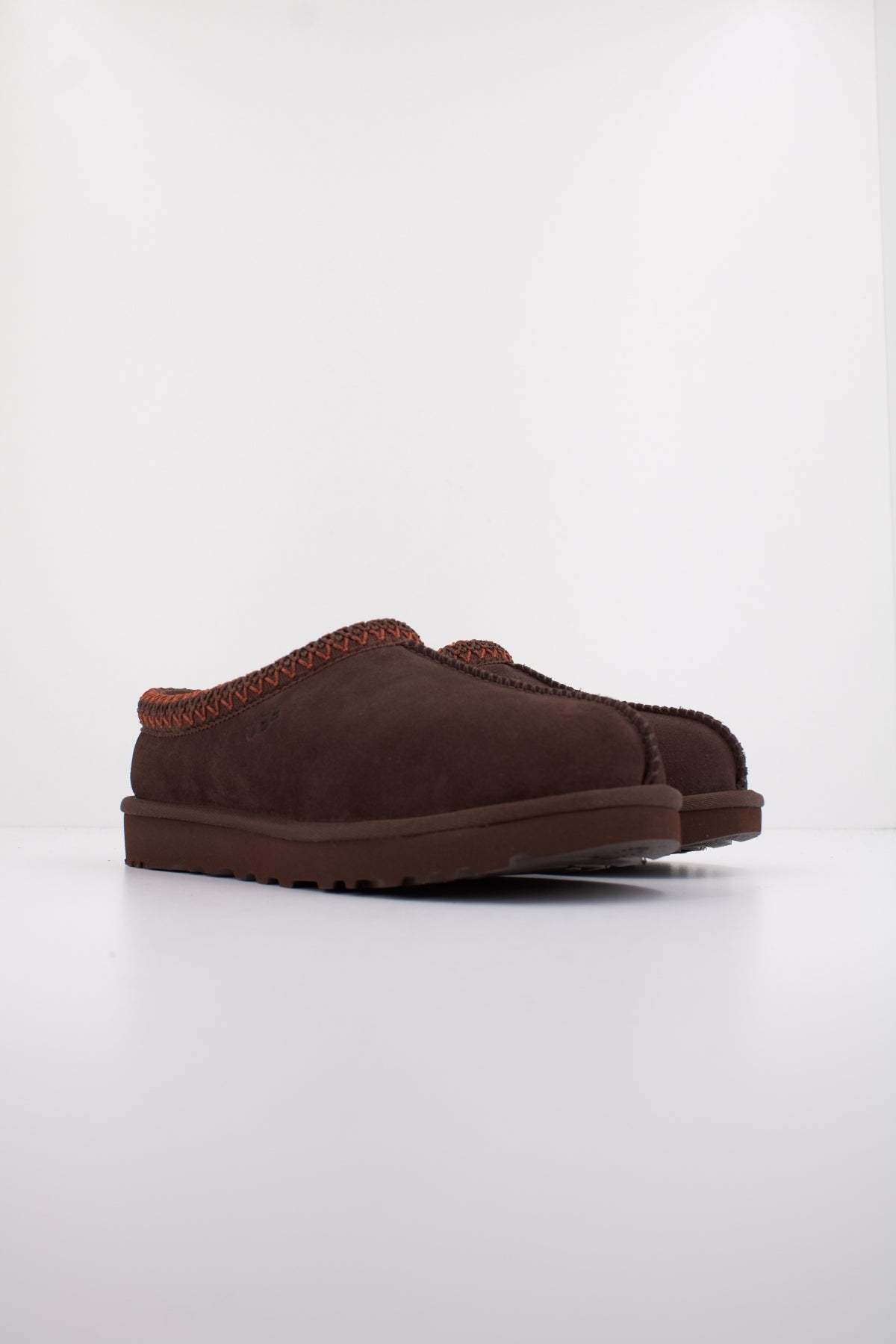 UGG U W TASMAN II en color MARRON  (2)