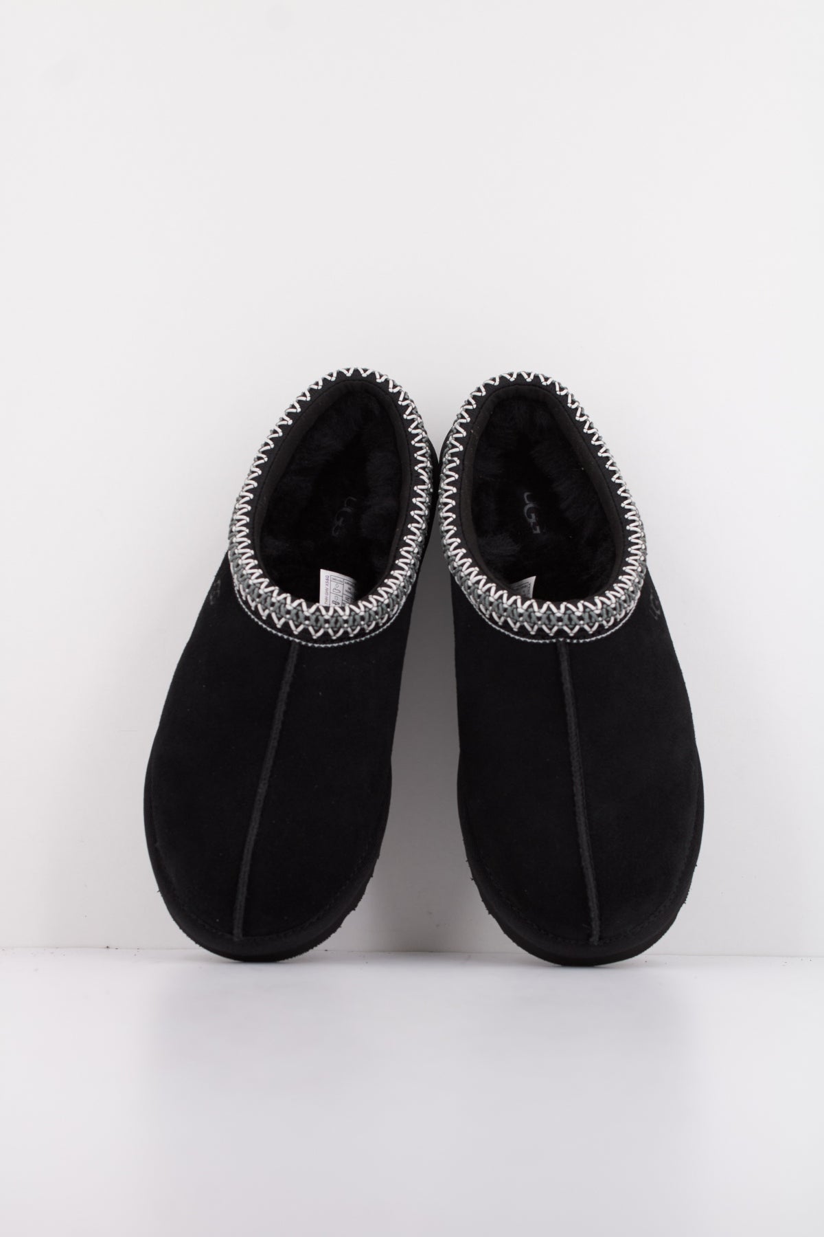 UGG U W TASMAN II en color NEGRO  (4)