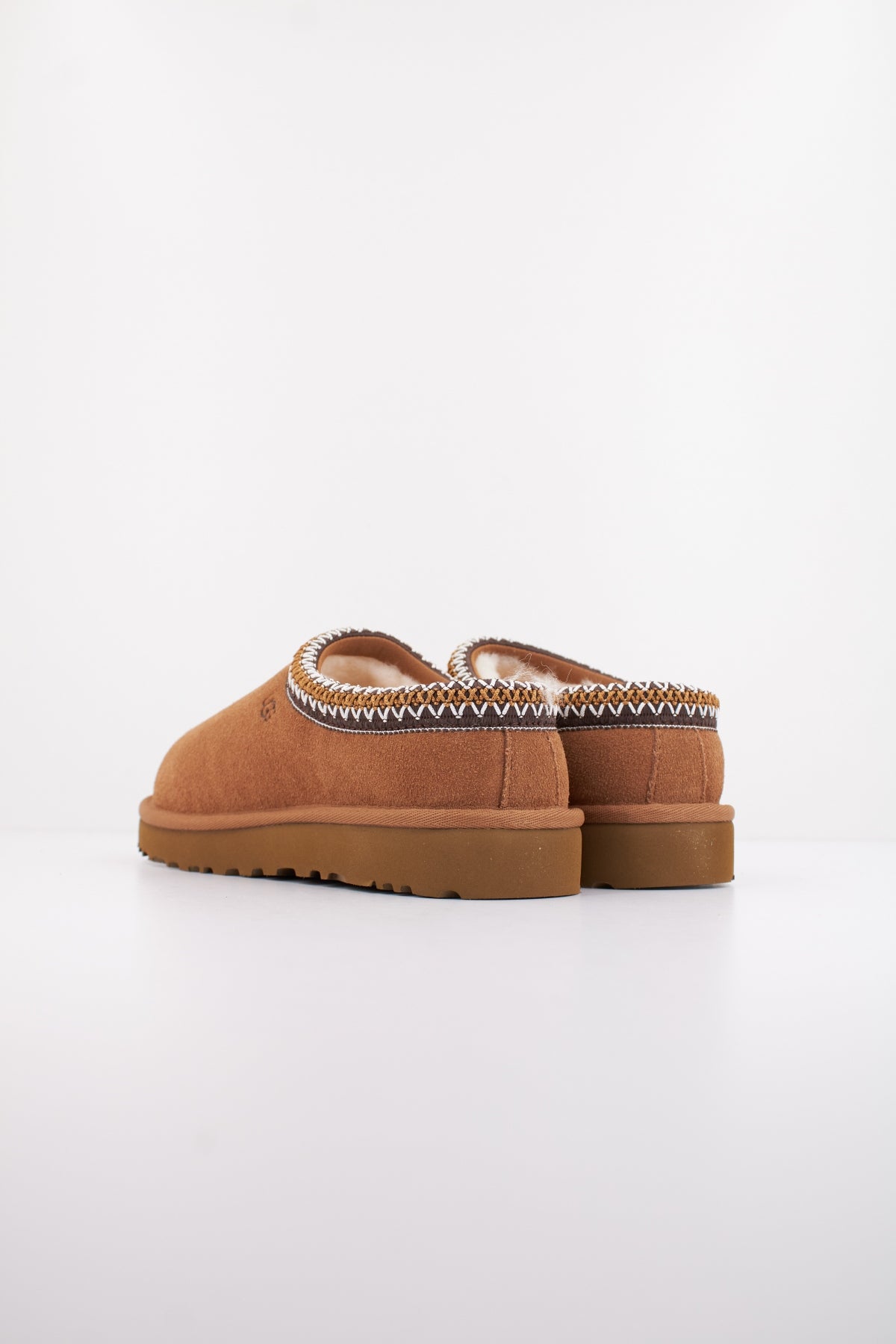 UGG U W TASMAN II en color MARRON  (5)