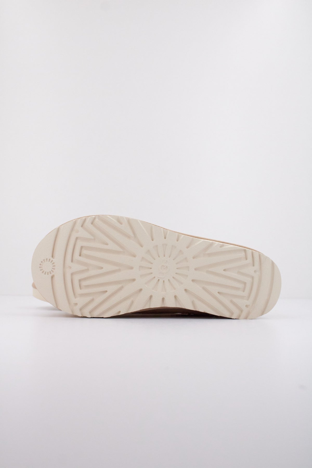 UGG W TASMAN II en color MARRON CLARO  (4)