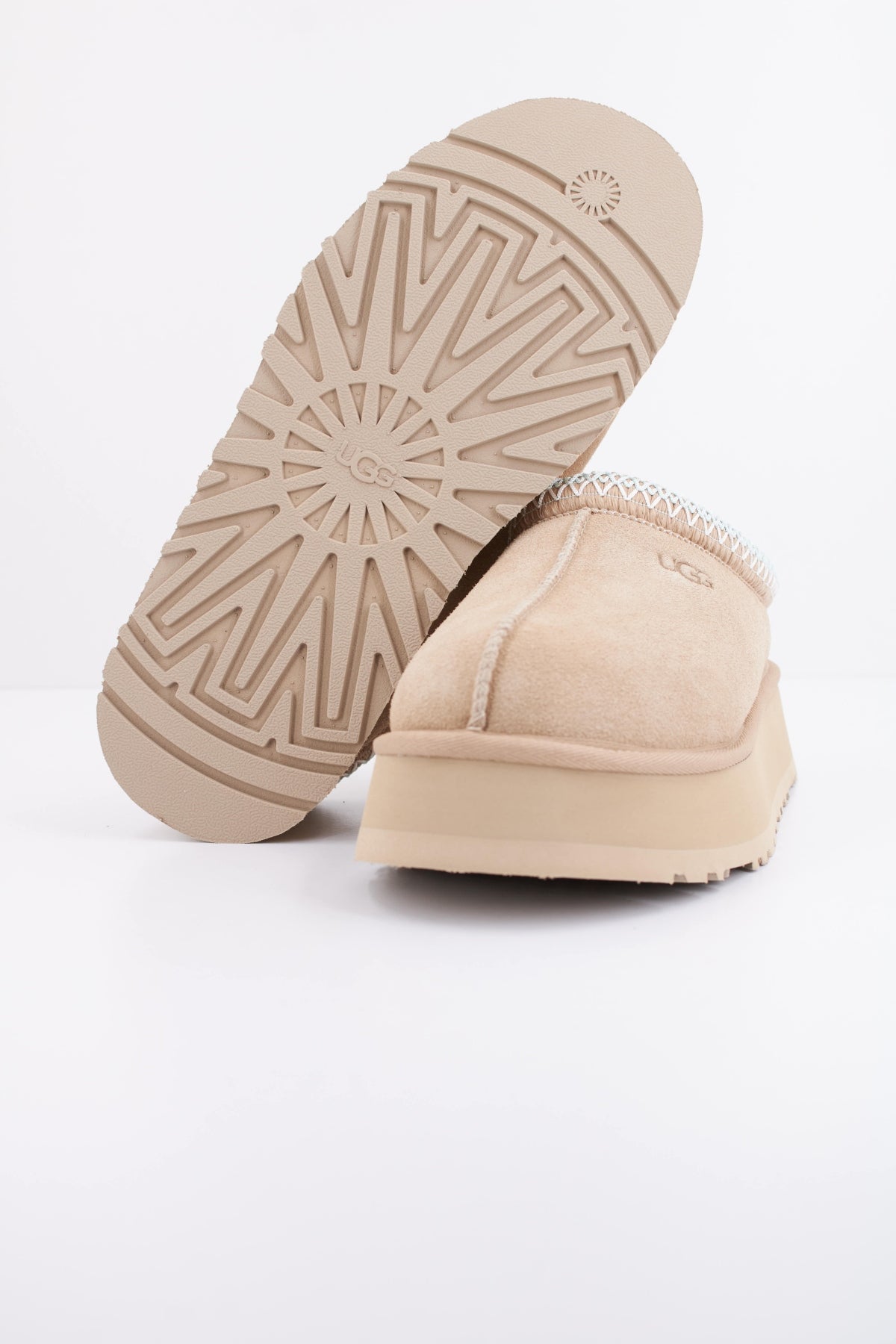 UGG W TAZZ II en color BEIS  (5)