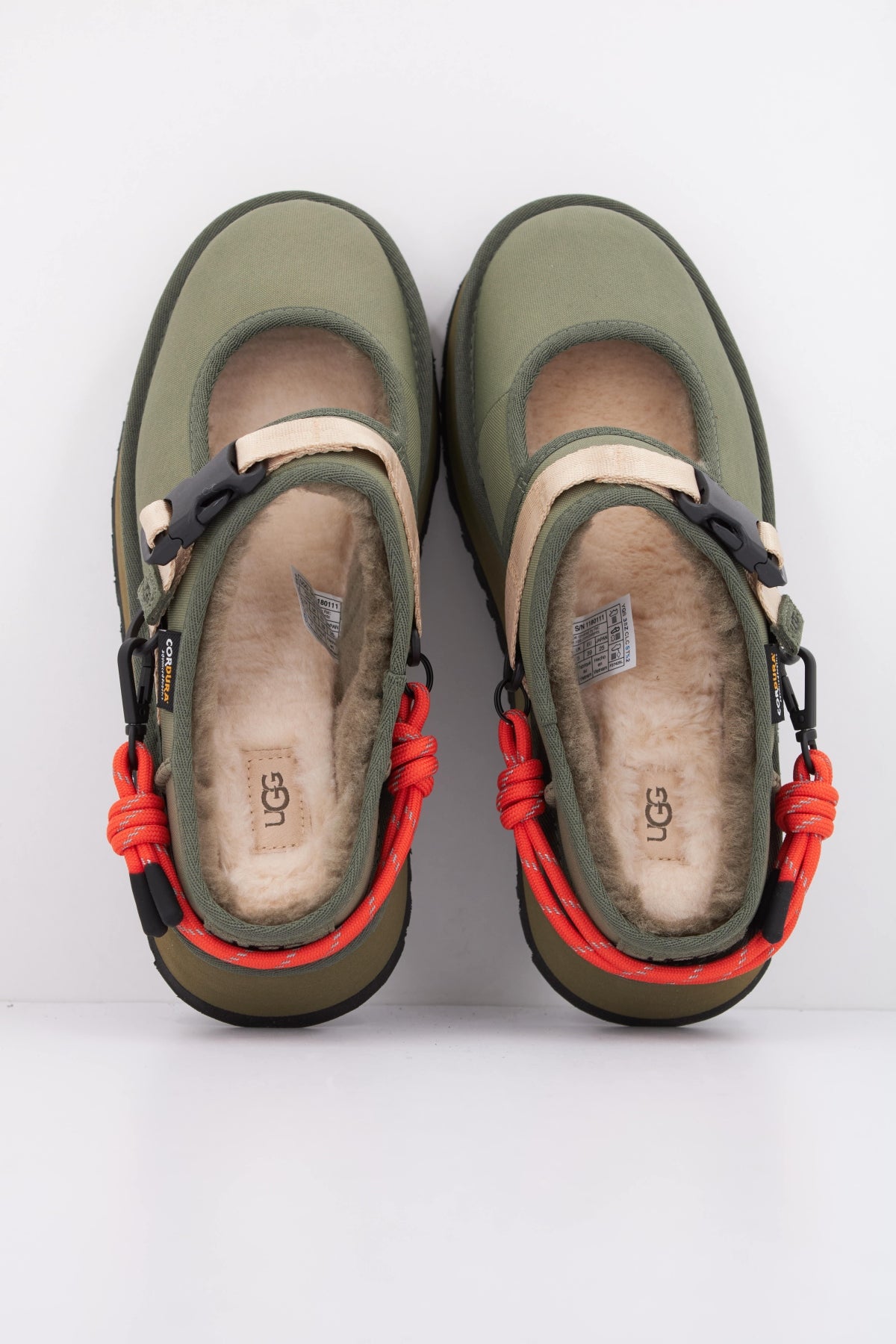 UGG U en color VERDE  (3)