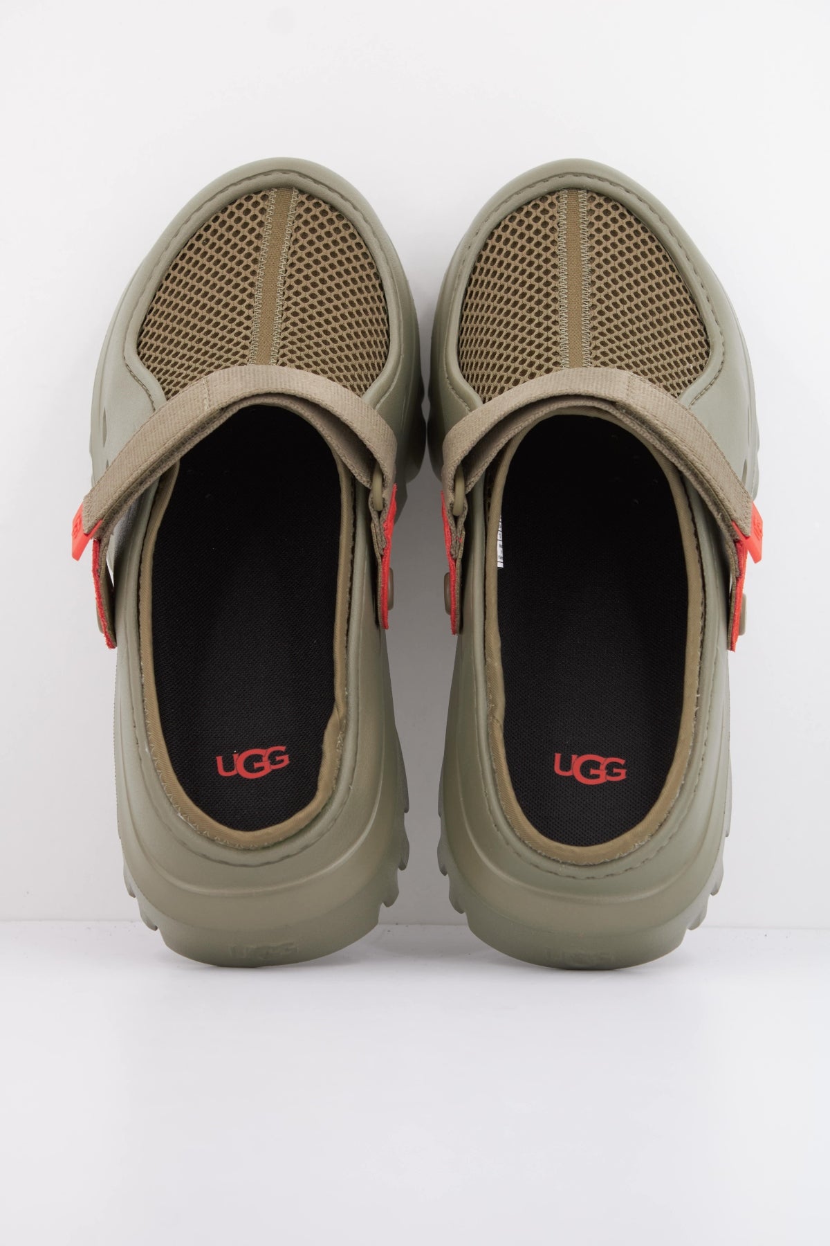 UGG M PEAKMOD BREATHE en color VERDE  (3)
