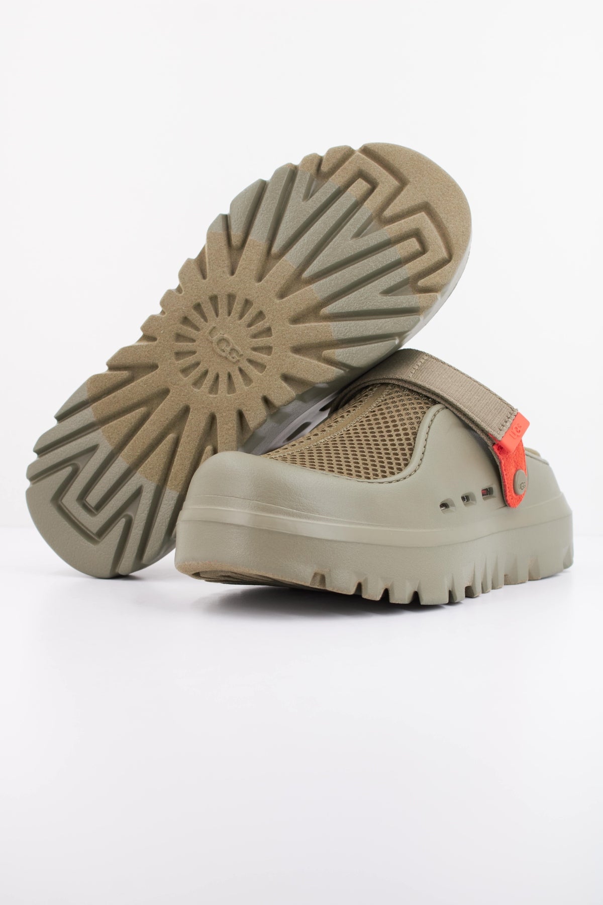 UGG M PEAKMOD BREATHE en color VERDE  (5)
