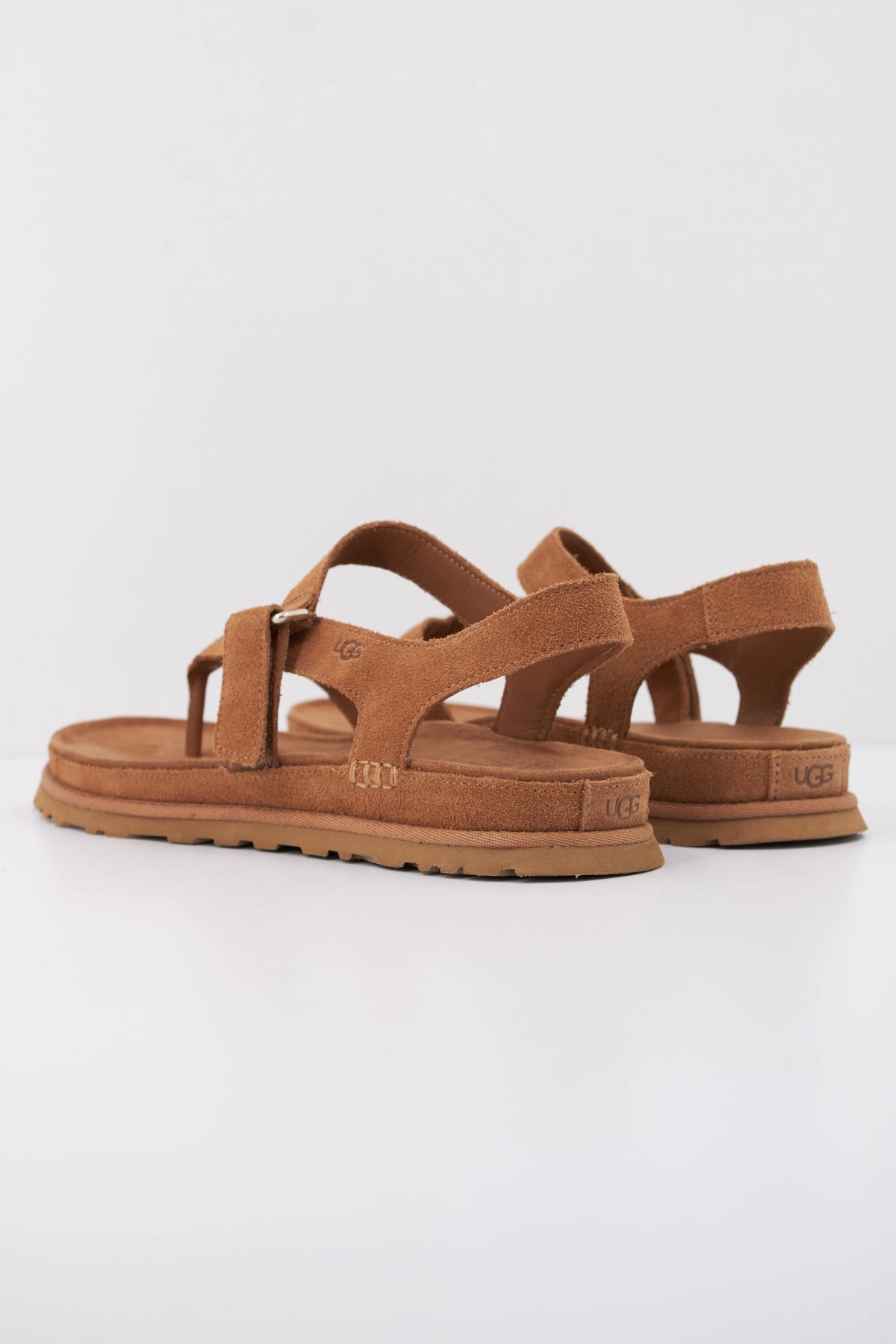 UGG W GOLDENGAZE TOE POST en color MARRON  (4)