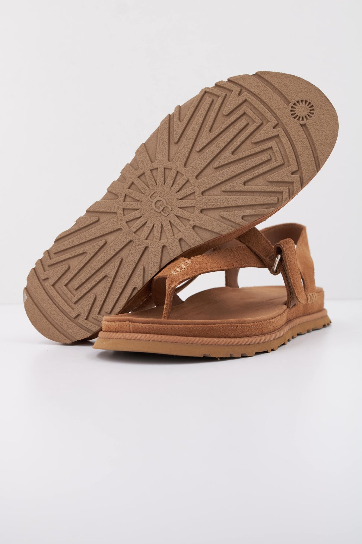 UGG W GOLDENGAZE TOE POST en color MARRON  (5)