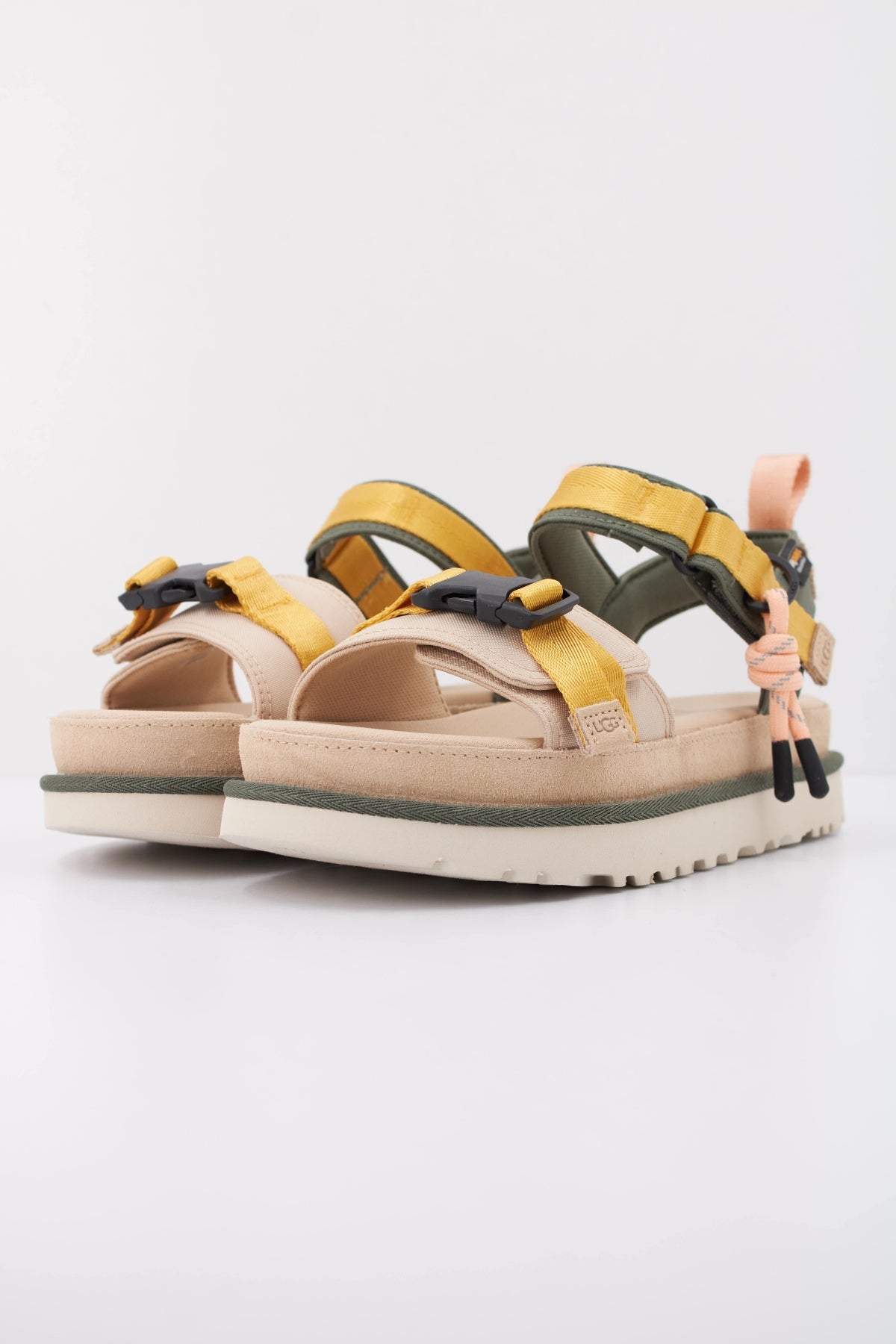 UGG W GOLDENSTAR WILDWOOD en color BEIS  (2)