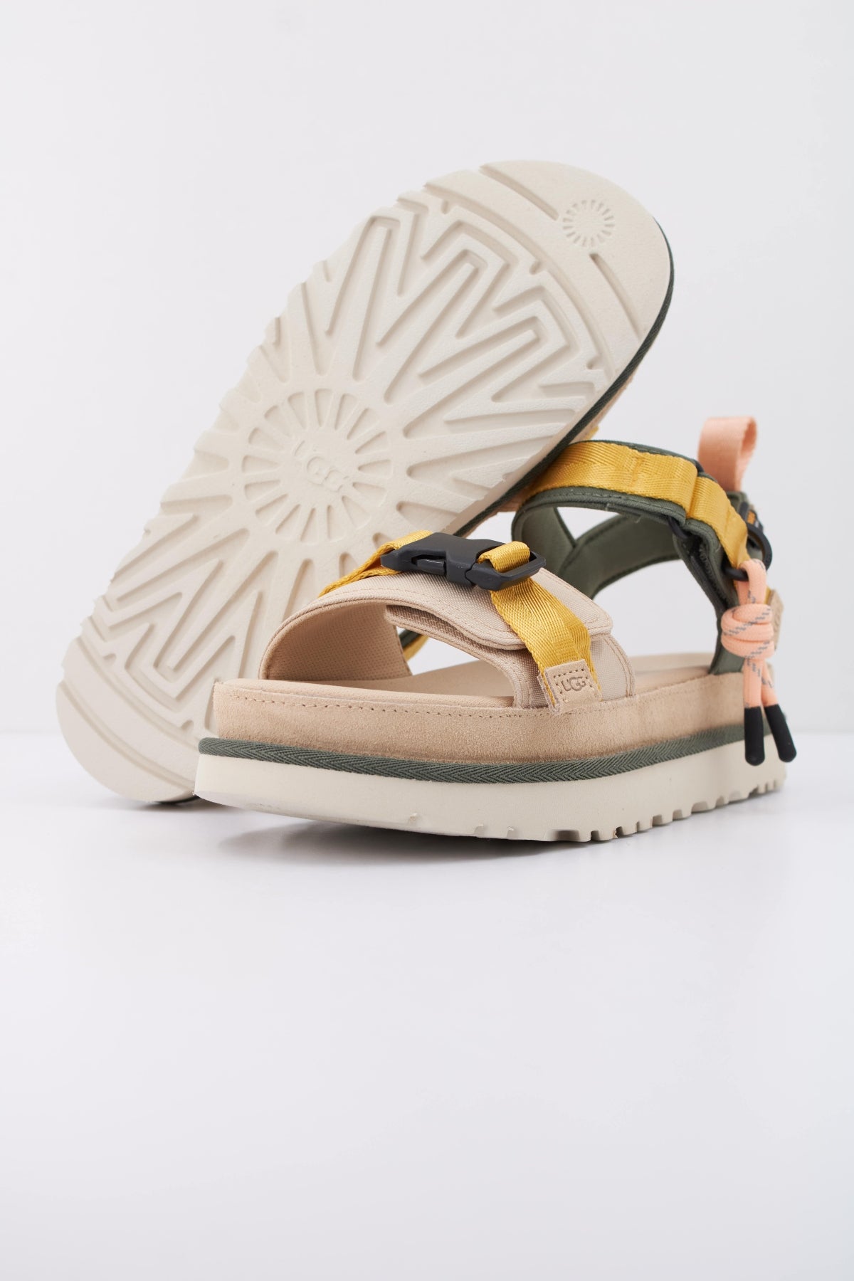 UGG W GOLDENSTAR WILDWOOD en color BEIS  (5)